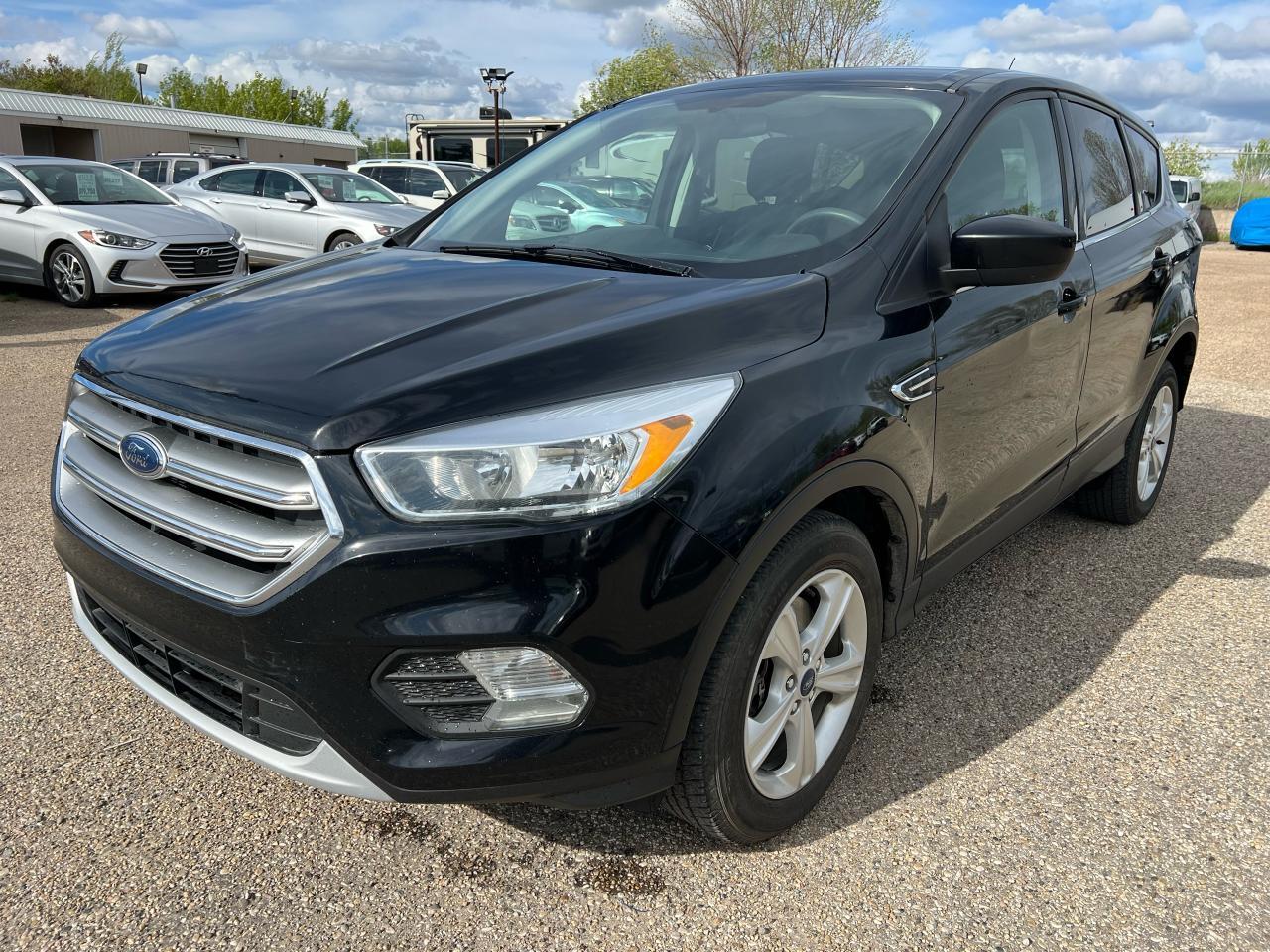 2017 Ford Escape SE, AWD, Heated Seats, BU Cam, Alloys