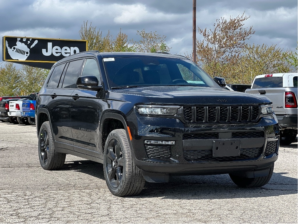 2024 Jeep Grand Cherokee L Limited w/Black Appearance, Panoramic Sunroof
