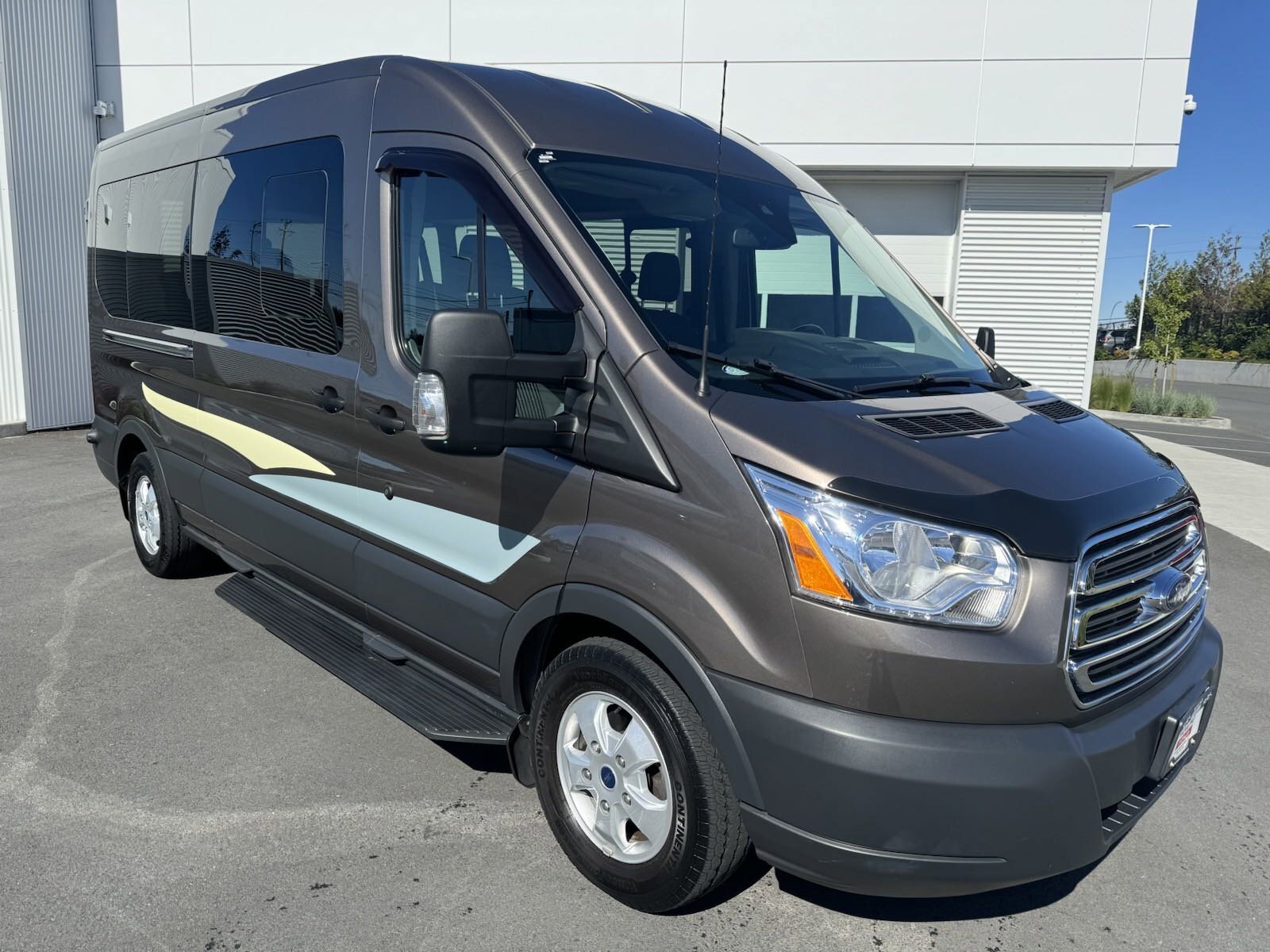 2018 Ford Transit Passenger Wagon XLT