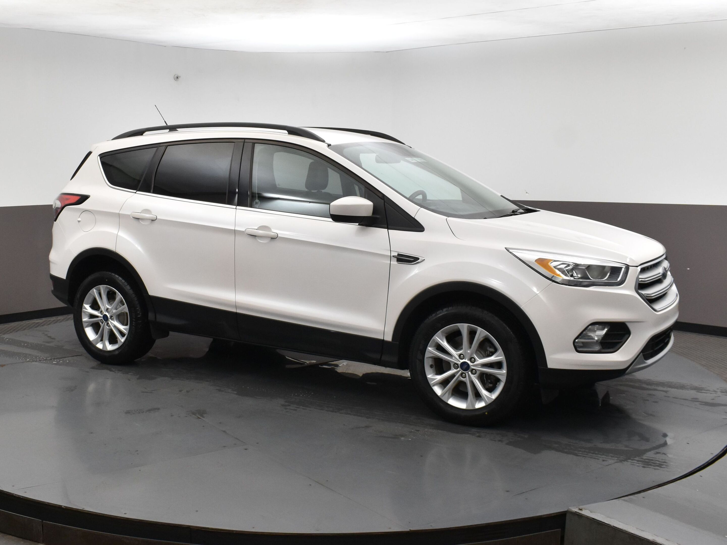 2018 Ford Escape One Owner & Fully Certified SEL AWD, Leather, Allo