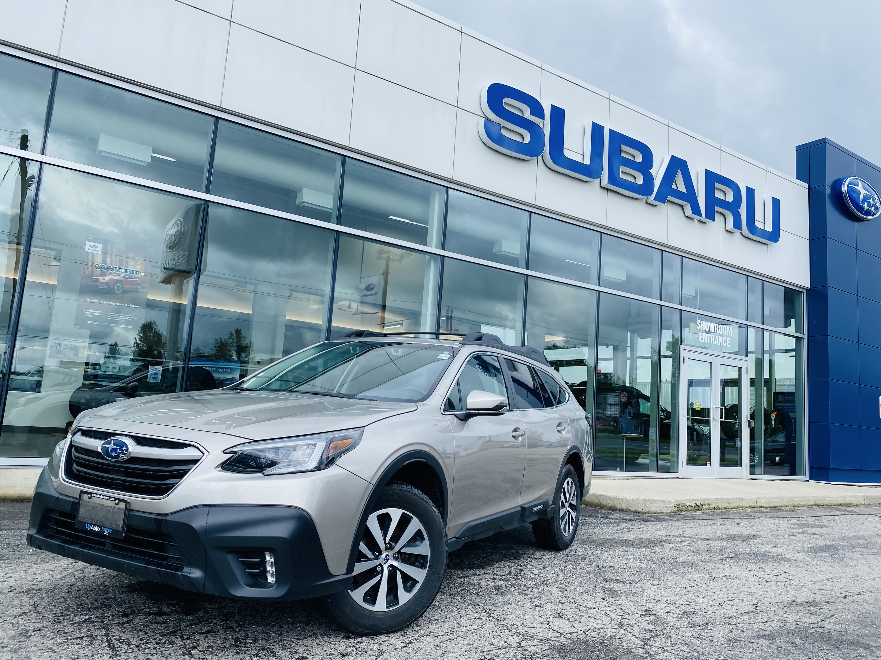 2020 Subaru Outback Touring Heated Seats | CarPlay | Sunroof 