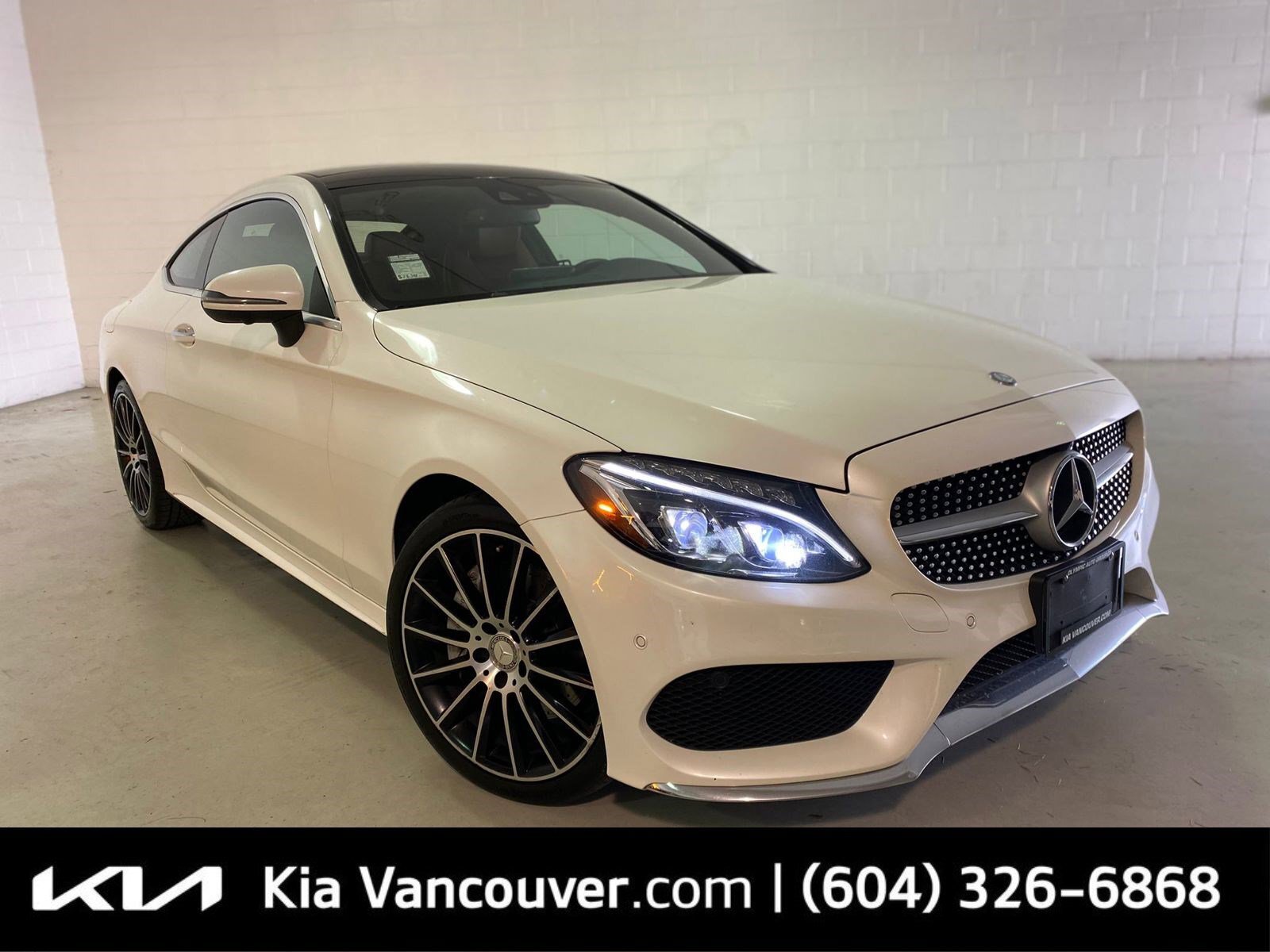 2017 Mercedes-Benz C-Class C 300 |Read Leather Seats | Heated Seats | AWD