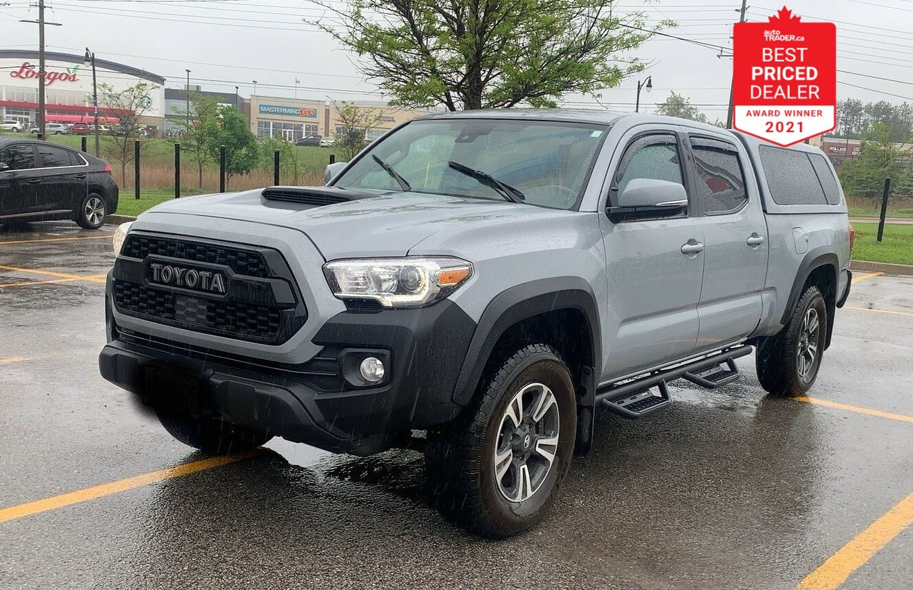 2019 Toyota Tacoma SR5, Leer Cap, Accident Free, Locally Owned