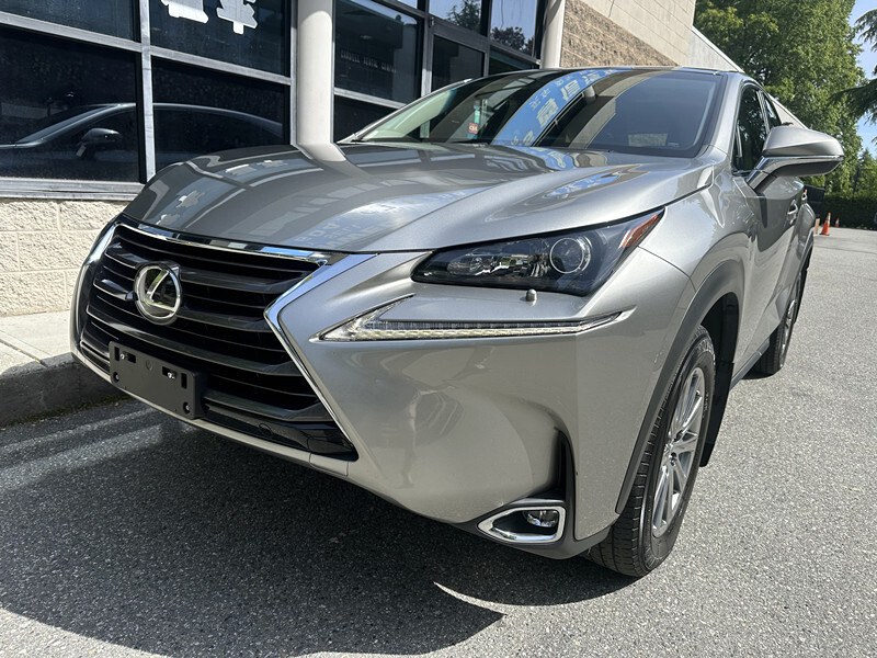 2017 Lexus NX 200t AWD Premium Package/Back-Up Camera