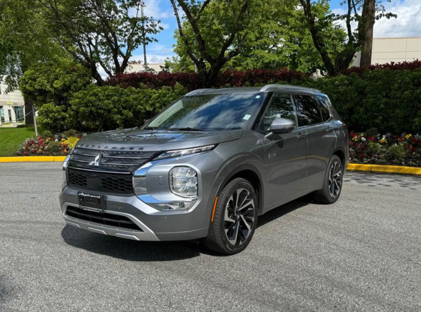 2023 Mitsubishi Outlander PHEV GT S-AWC; NO ACCIDENTS | 1 OWNER | LOCAL