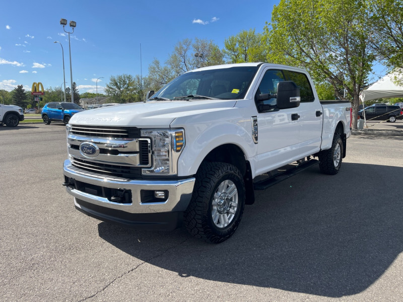 2019 Ford F-250 SUPER DUTY XLT  Aftermarket Heated Seats, Rear Vision Camera,