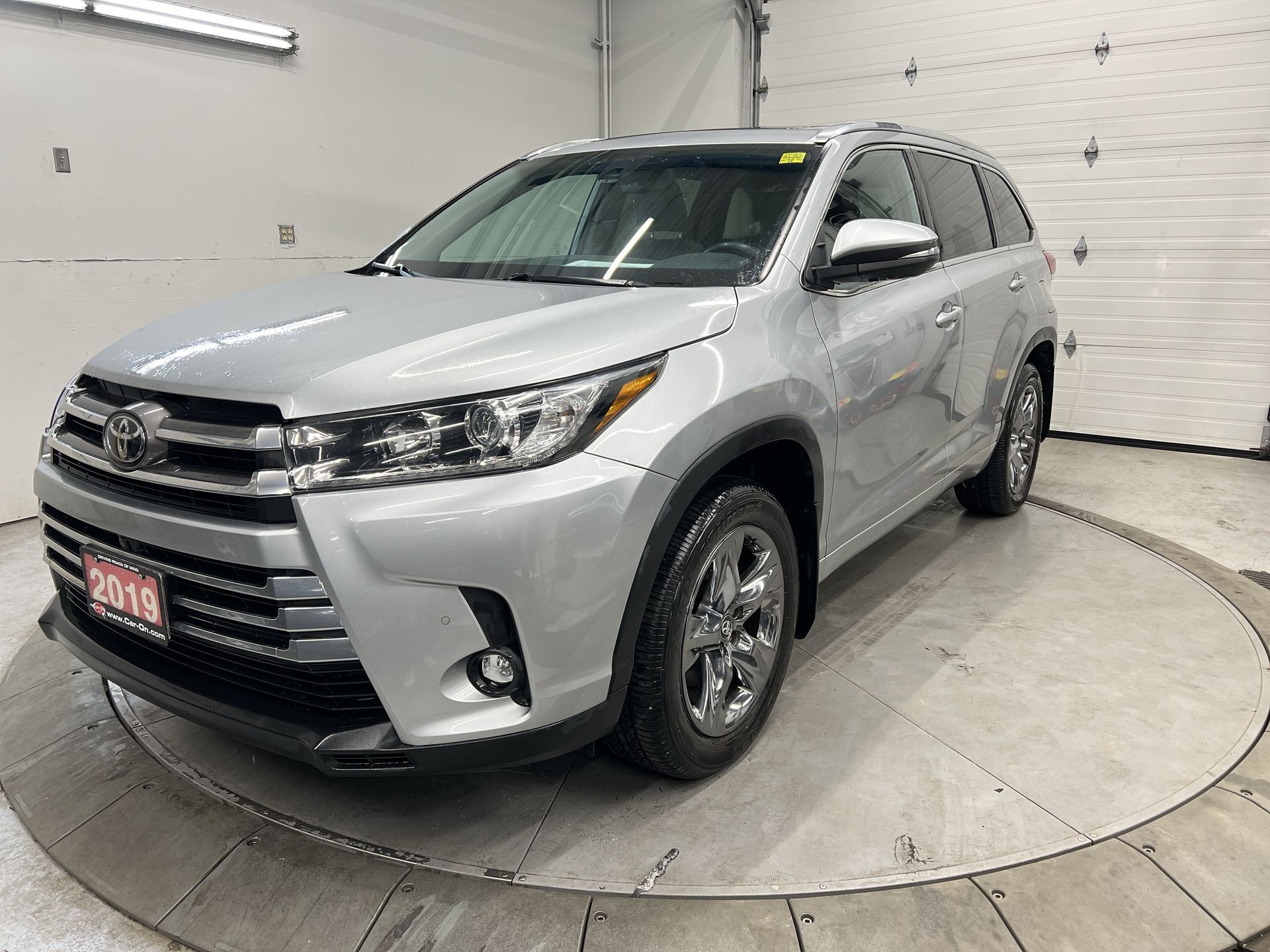 2019 Toyota Highlander LIMITED AWD | PANO ROOF | LEATHER |BLIND SPOT |NAV