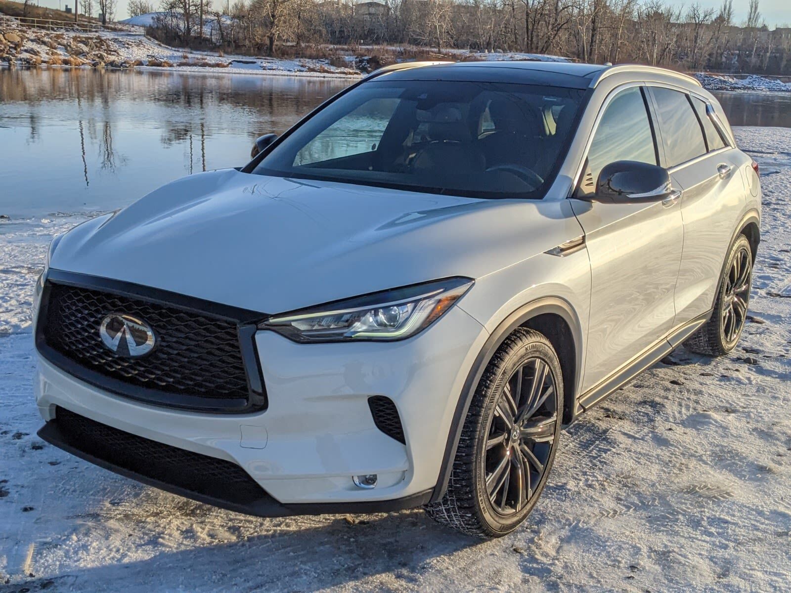 2022 Infiniti QX50 EXECUTIVE DRIVEN DEMO - WELL OPTIONED!!