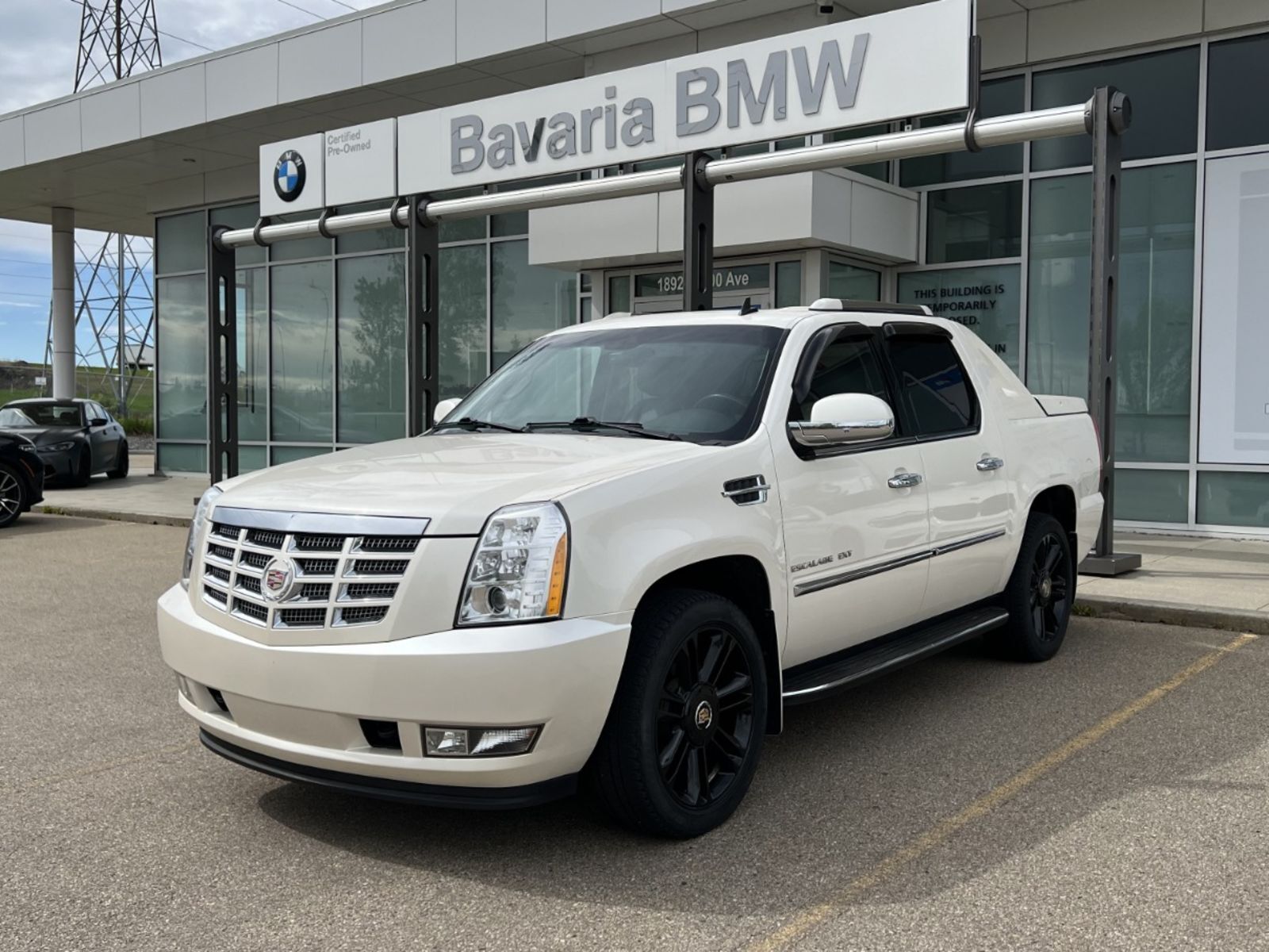 2012 Cadillac Escalade EXT Luxury | Leather Seats | Heated & Cooled Seats | S