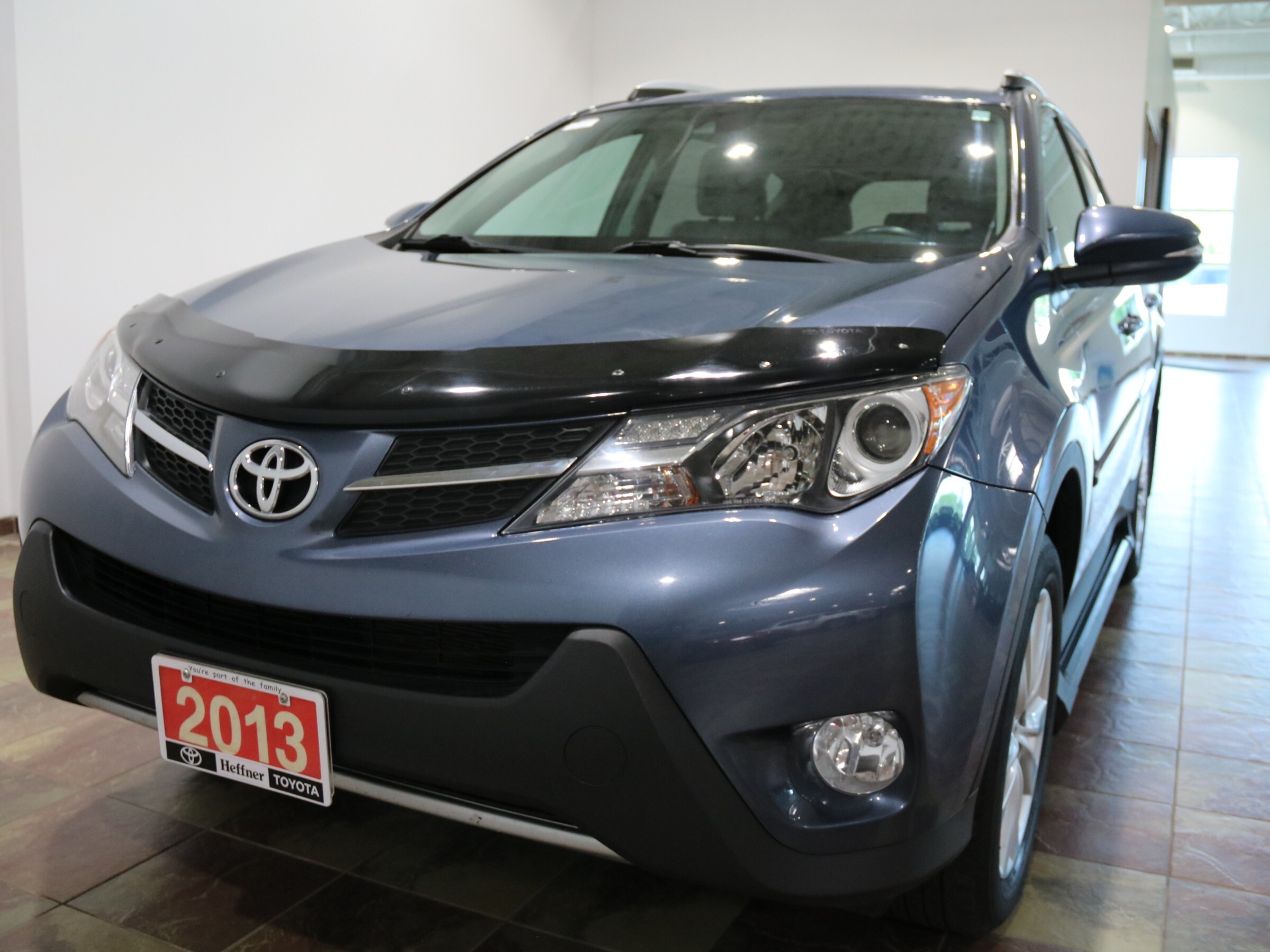 2013 Toyota RAV4 Limited LIMITED! BACKUP CAM! LEATHER! HTD SEATS!