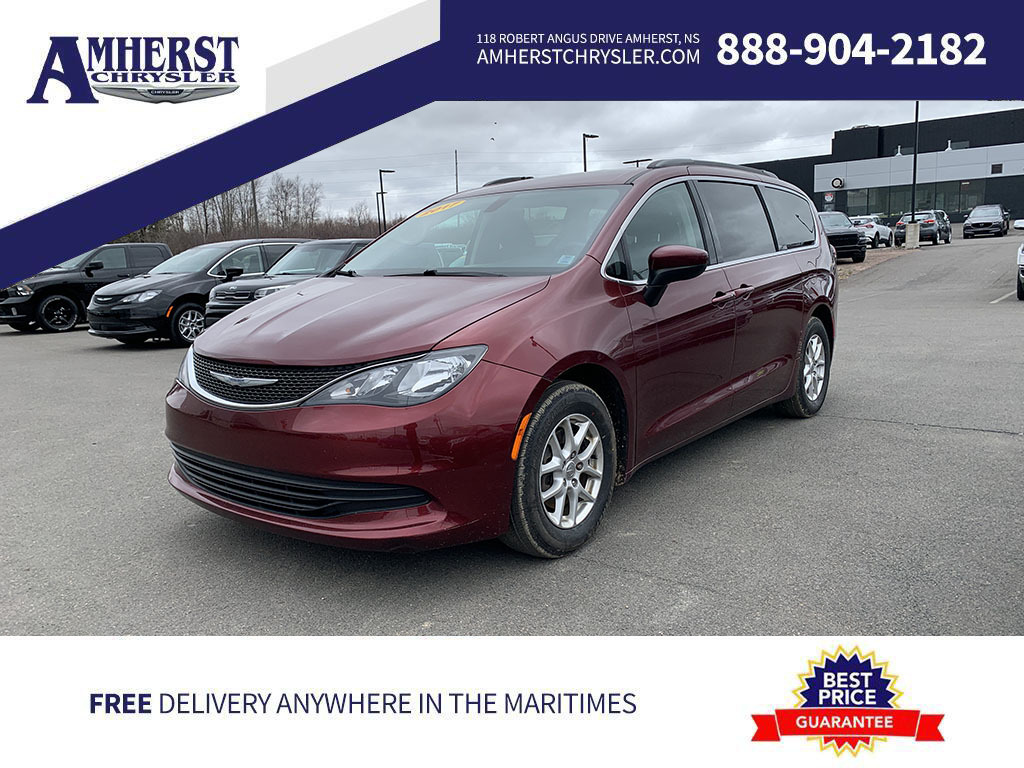 2017 Chrysler Pacifica Touring, Backup Cam, 5in Touchscreen, Rear AC