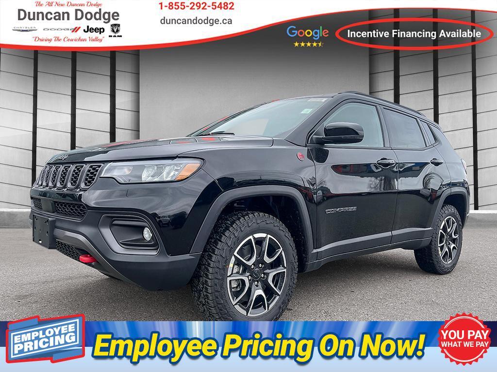 2024 Jeep Compass Trailhawk, 4X4, Panoramic Roof, Navigation, A/C. 