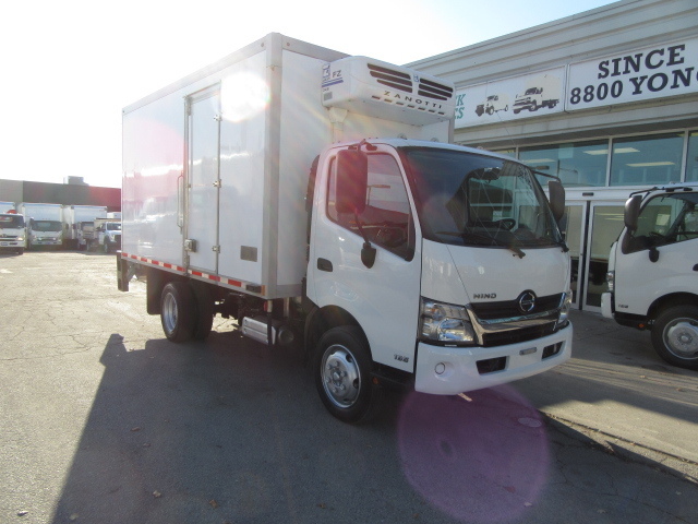 2020 Hino 195 Commercial DIESEL 14 FT REEFER BOX & POWER GATE / 2 IN STOCK