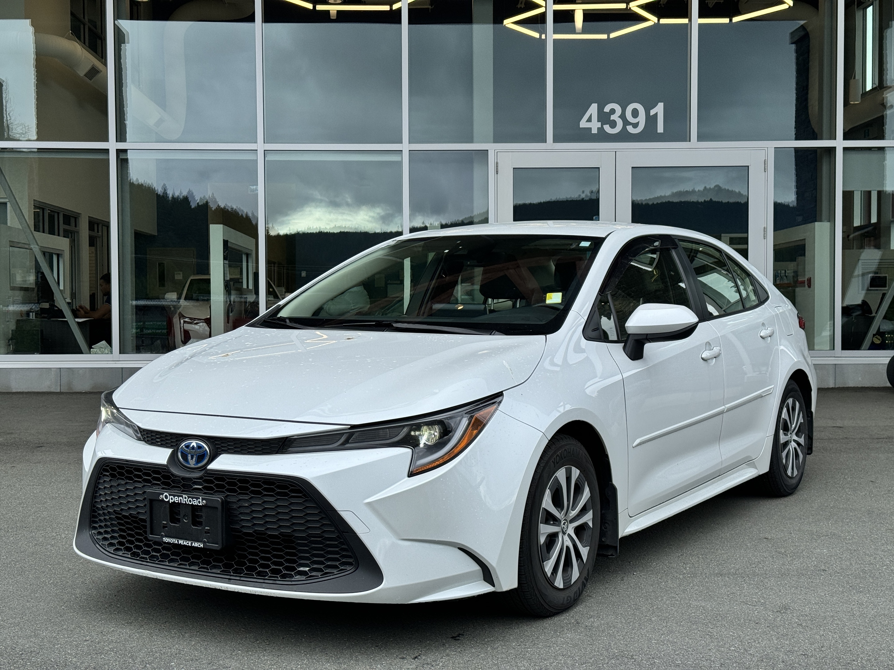 2022 Toyota Corolla Hybrid FWD-Air Conditioning,Keyless Entry,Heated Seats