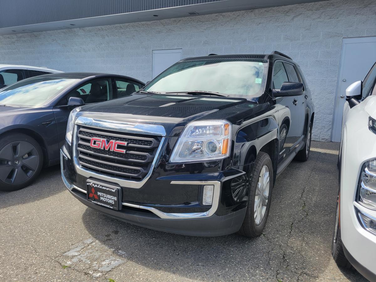 2017 GMC Terrain SLE; NO ACCIDENTS | LOW KM | NEW TIRES