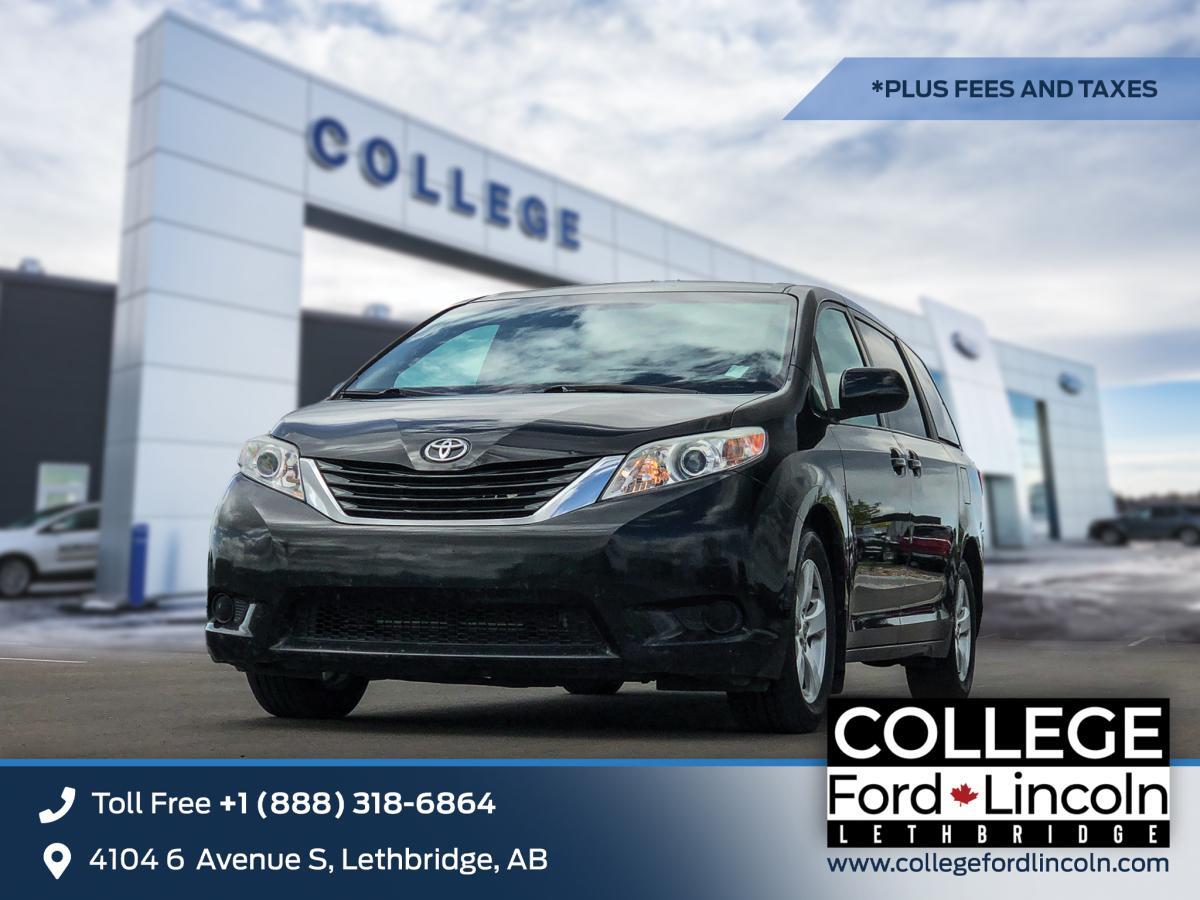 2015 Toyota Sienna LE | 3.5L V6 | FWD | FRONT HEATED SEATS
