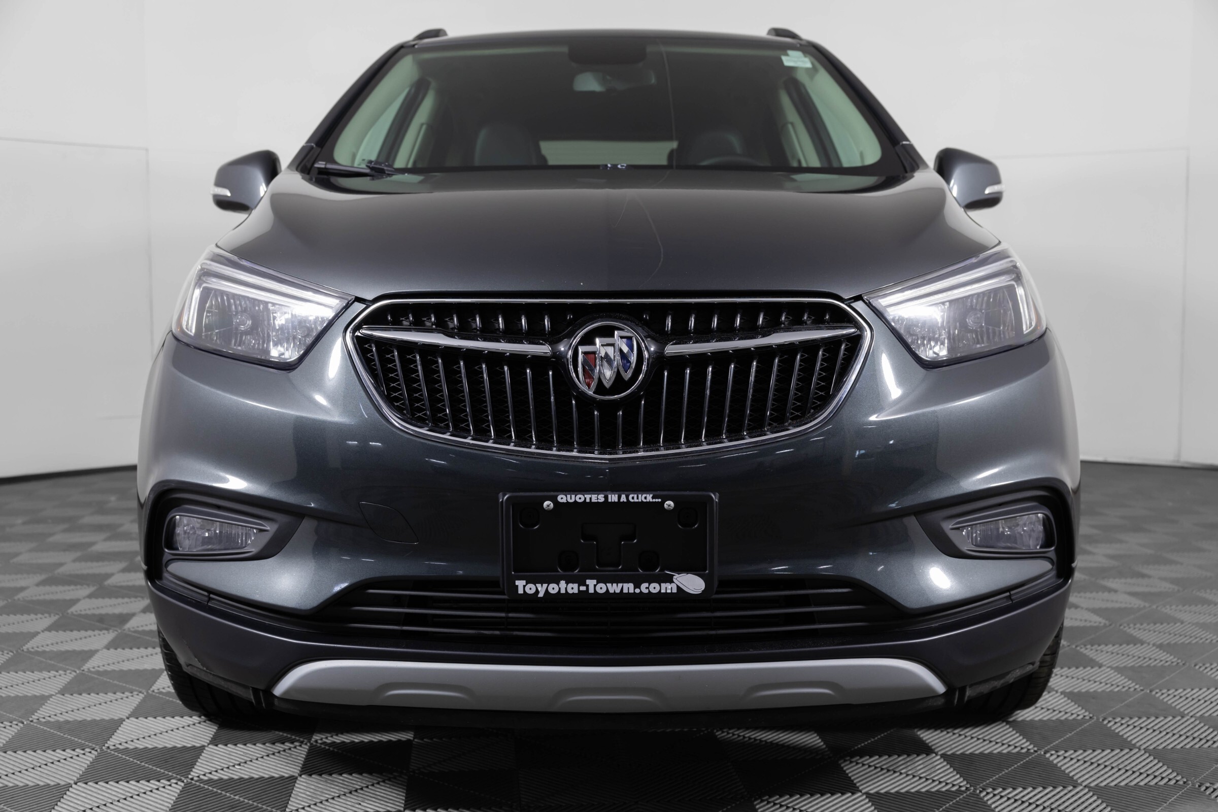 2018 Buick Encore SPORT TOURING! LOW MILEAGE! ACCIDENT FREE!