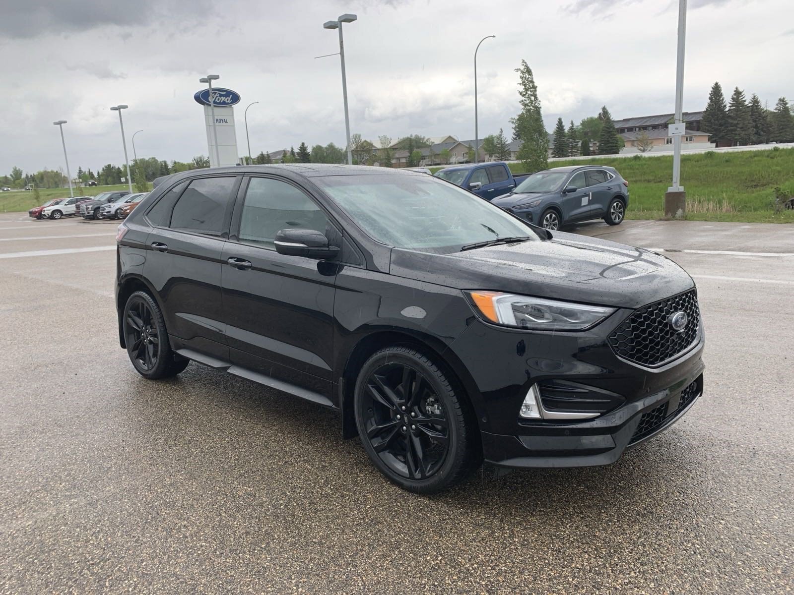 2019 Ford Edge ST WITH MOON ROOF AND COLD WEATHER PACKAGE