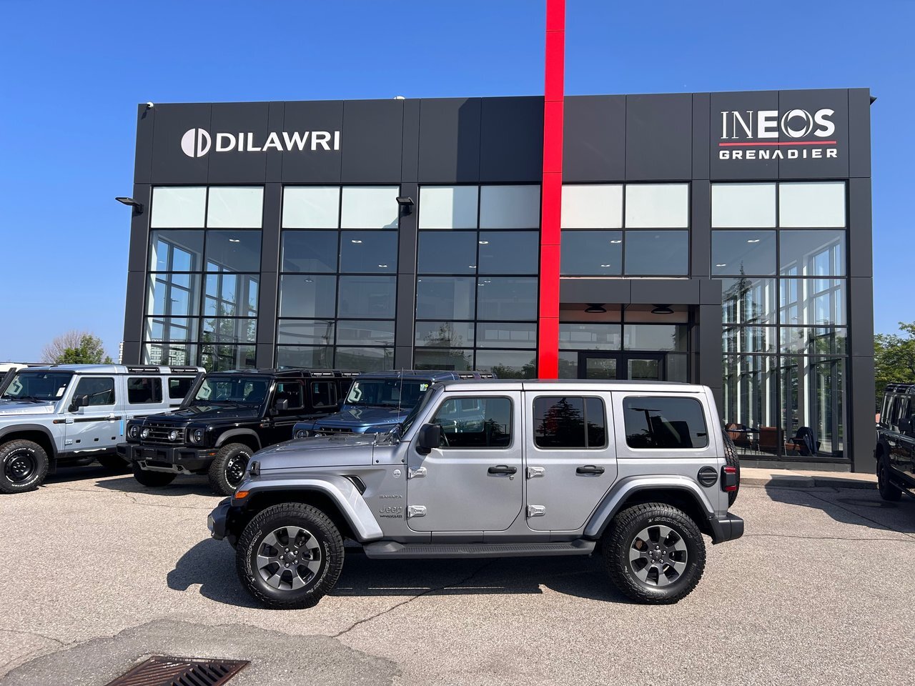 2018 Jeep Wrangler Unlimited Sahara l Leather l Body Coloured Top l A