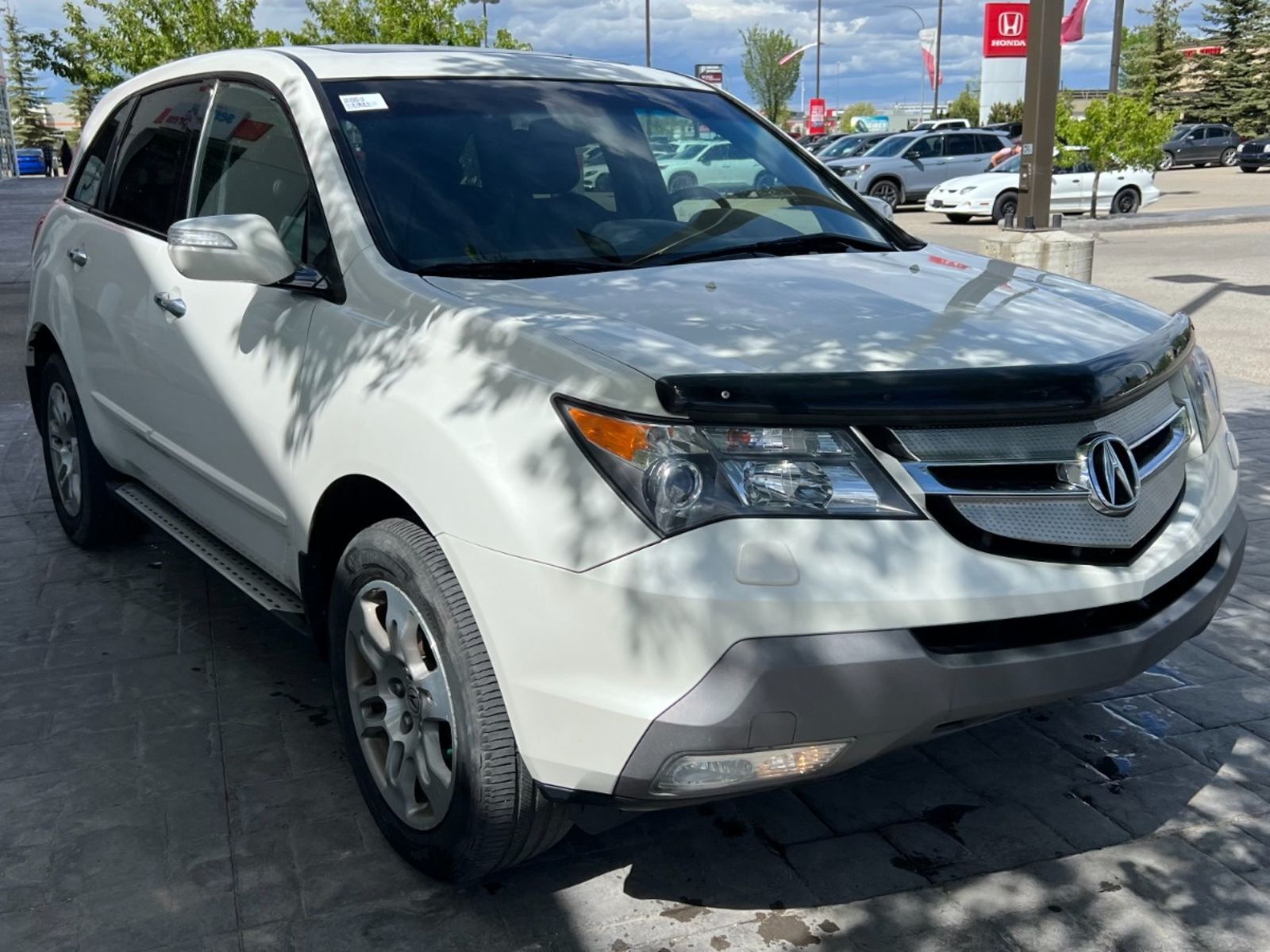 2009 Acura MDX Technology Package: Fully loaded, Dealer Serviced!