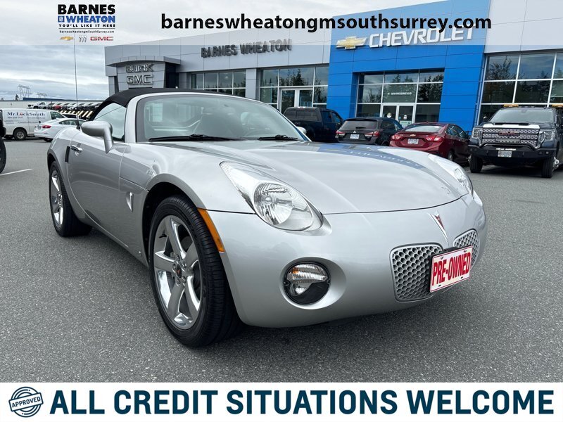 2007 Pontiac Solstice 2dr Convertible, only 15,000kms. Like new!!! 