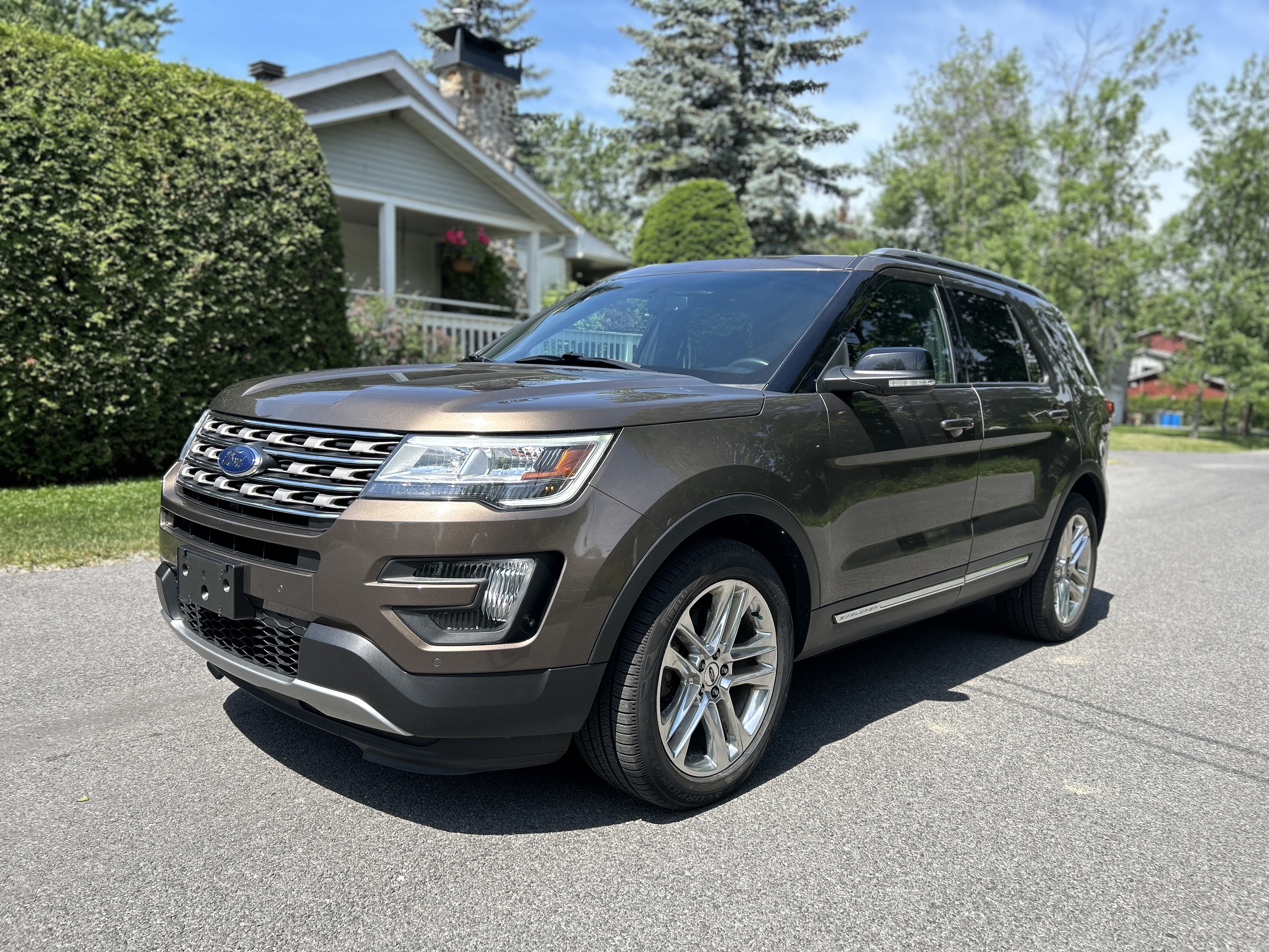 2016 Ford Explorer 4WD XLT | NO ACCIDENT | 7 SEATER