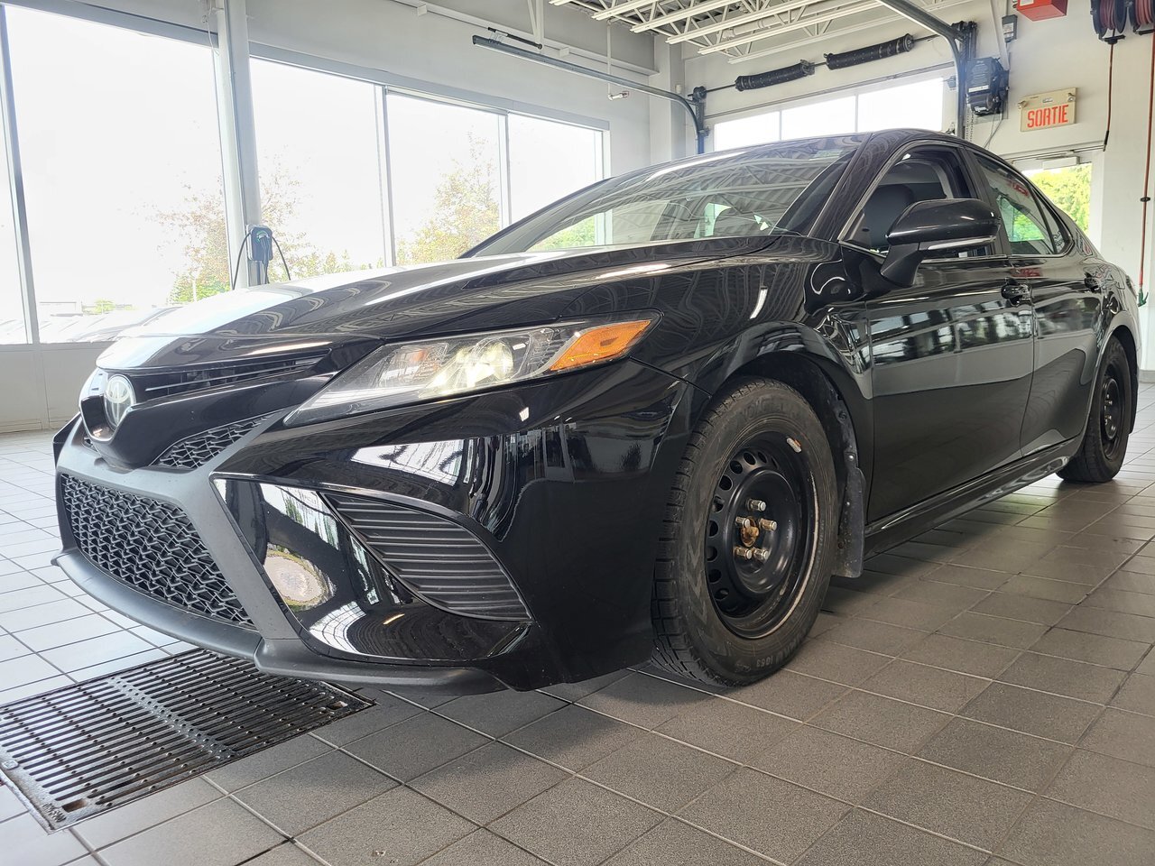 2019 Toyota Camry SE MAGS - LEATHER - SUNROOF / JANTES - CUIR - TOIT
