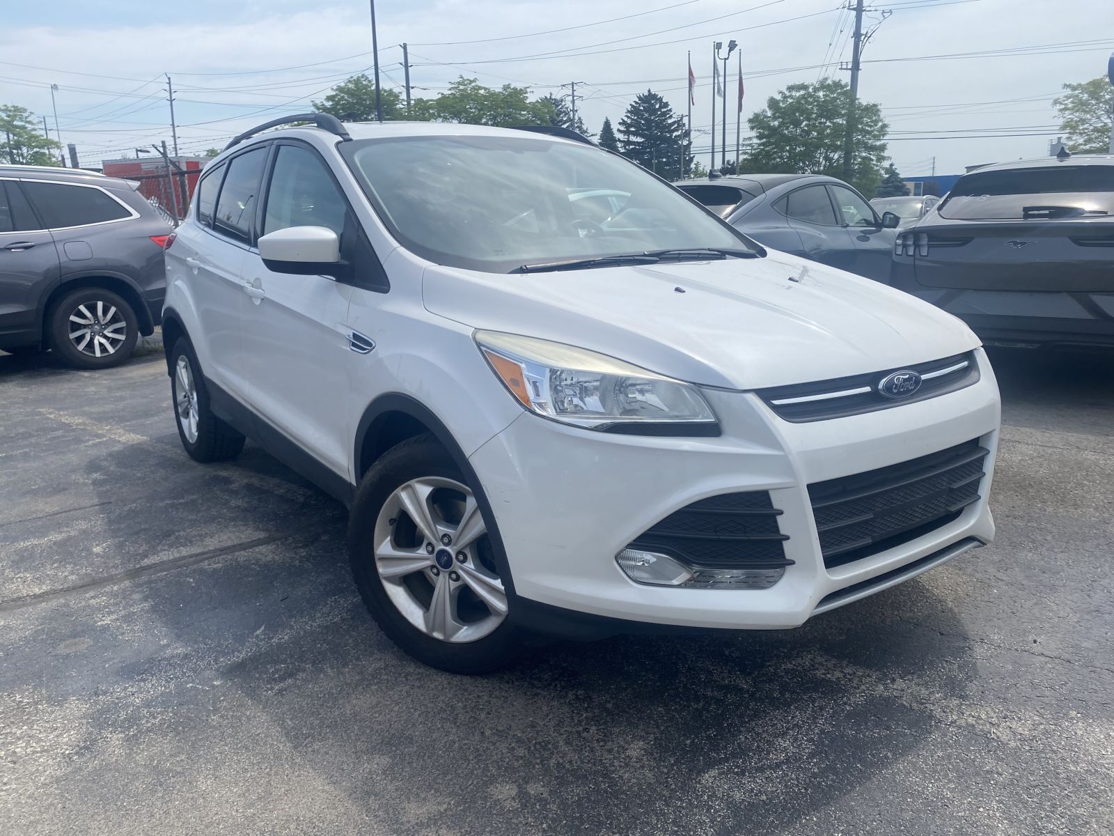 2014 Ford Escape SE, PANORAMIC ROOF, 1.6L ECO, BACK UP CAMERA AND S