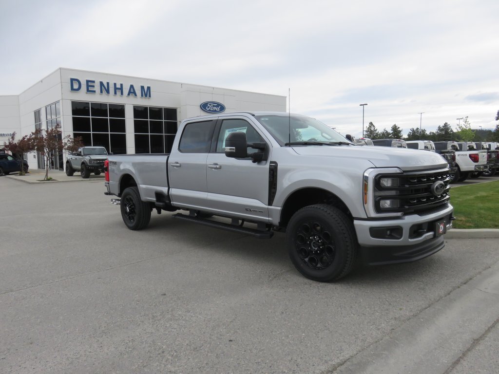 2024 Ford F-350 Lariat Crewcab 4x4 w/ Lariat Ultimate Package - 6.