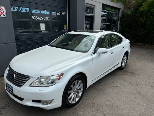 2012 Lexus LS 460 AWD SWB, STUNNING CONDITION, ELEGANCE GALORE!!