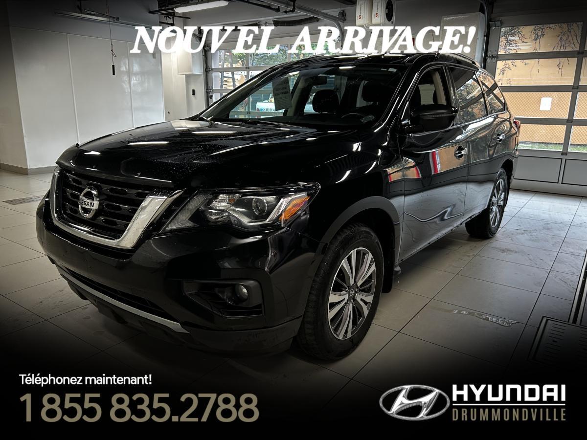 2017 Nissan Pathfinder SV 4WD + CAMERA + A/C + MAGS + CRUISE + WOW !!