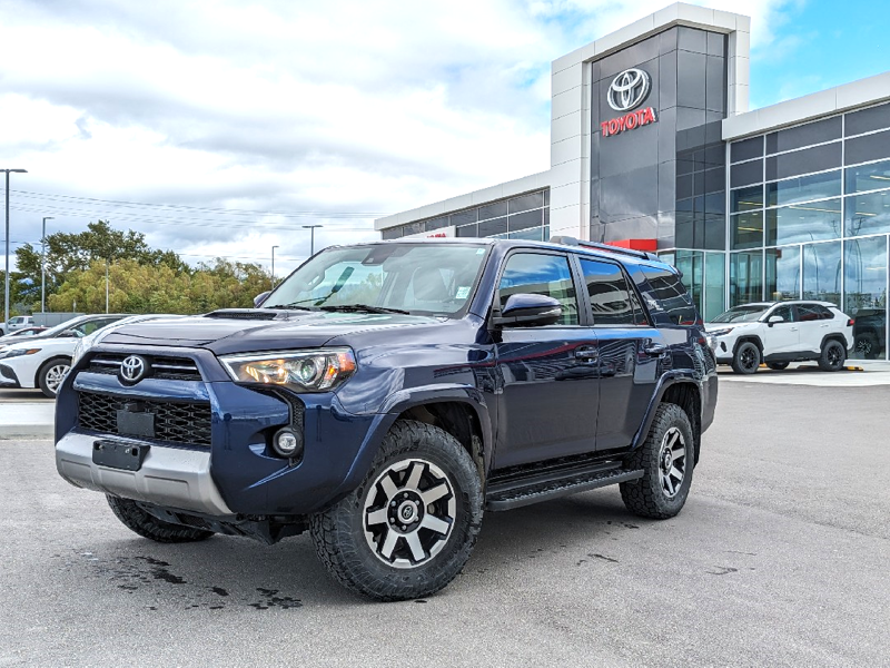 2022 Toyota 4Runner 4DR 4WD  HEATED SEATS - RUNNING BOARDS - REAR CAME
