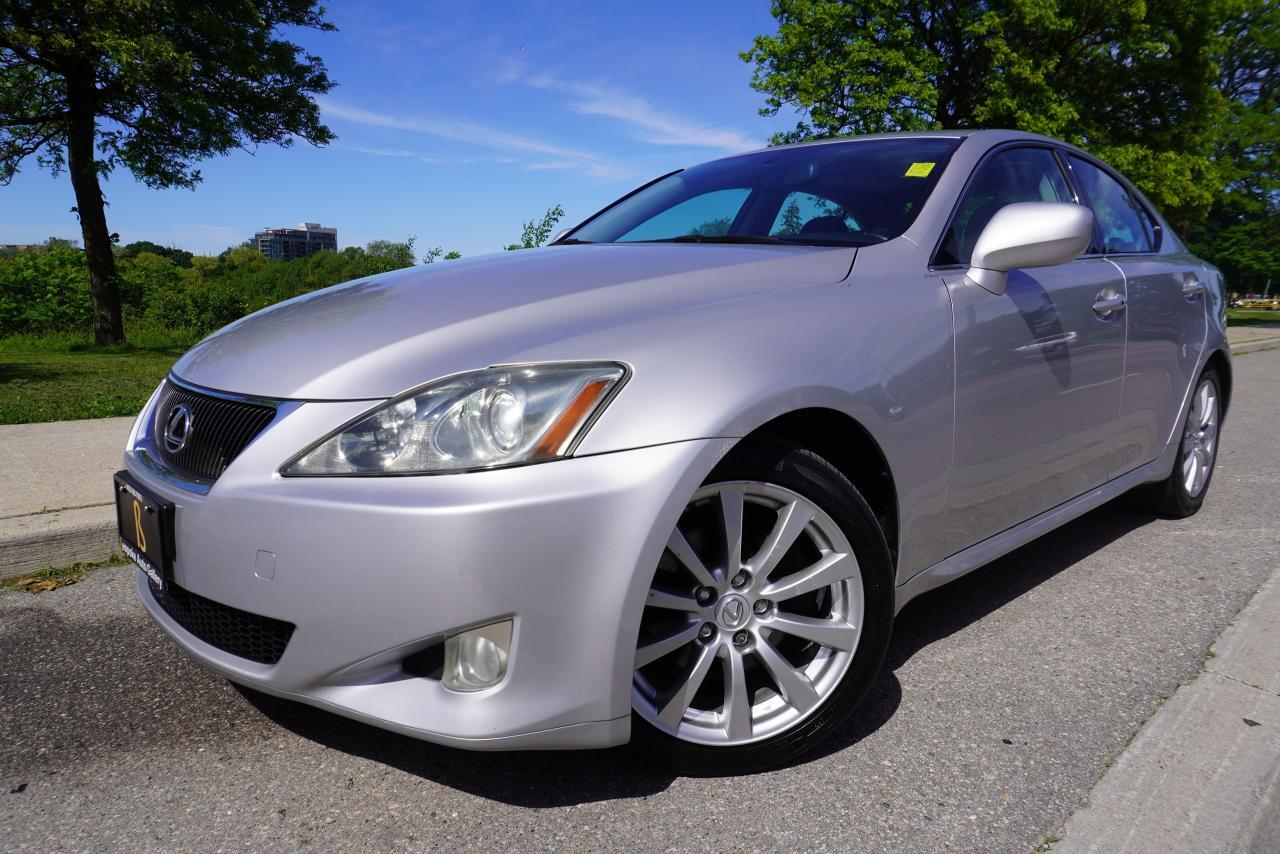 2008 Lexus IS 250 1 OWNER/ NO ACCIDENTS/ 6SPD / HEATED LEATHER/ ROOF