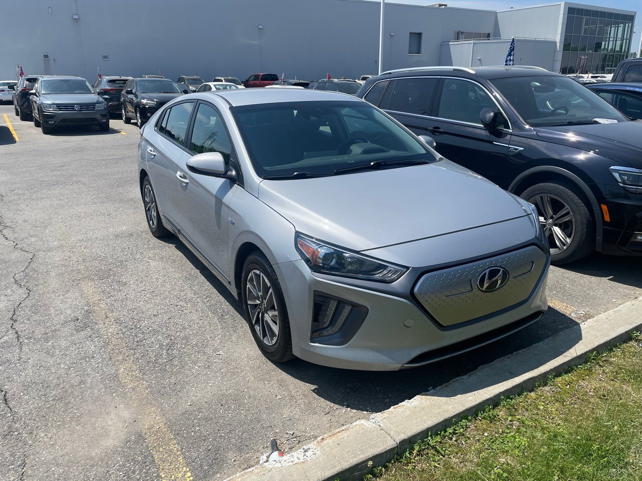 2020 Hyundai Ioniq Electric PREFERRED, FINANCING FROM 4.99%!! FINANCING FROM 4