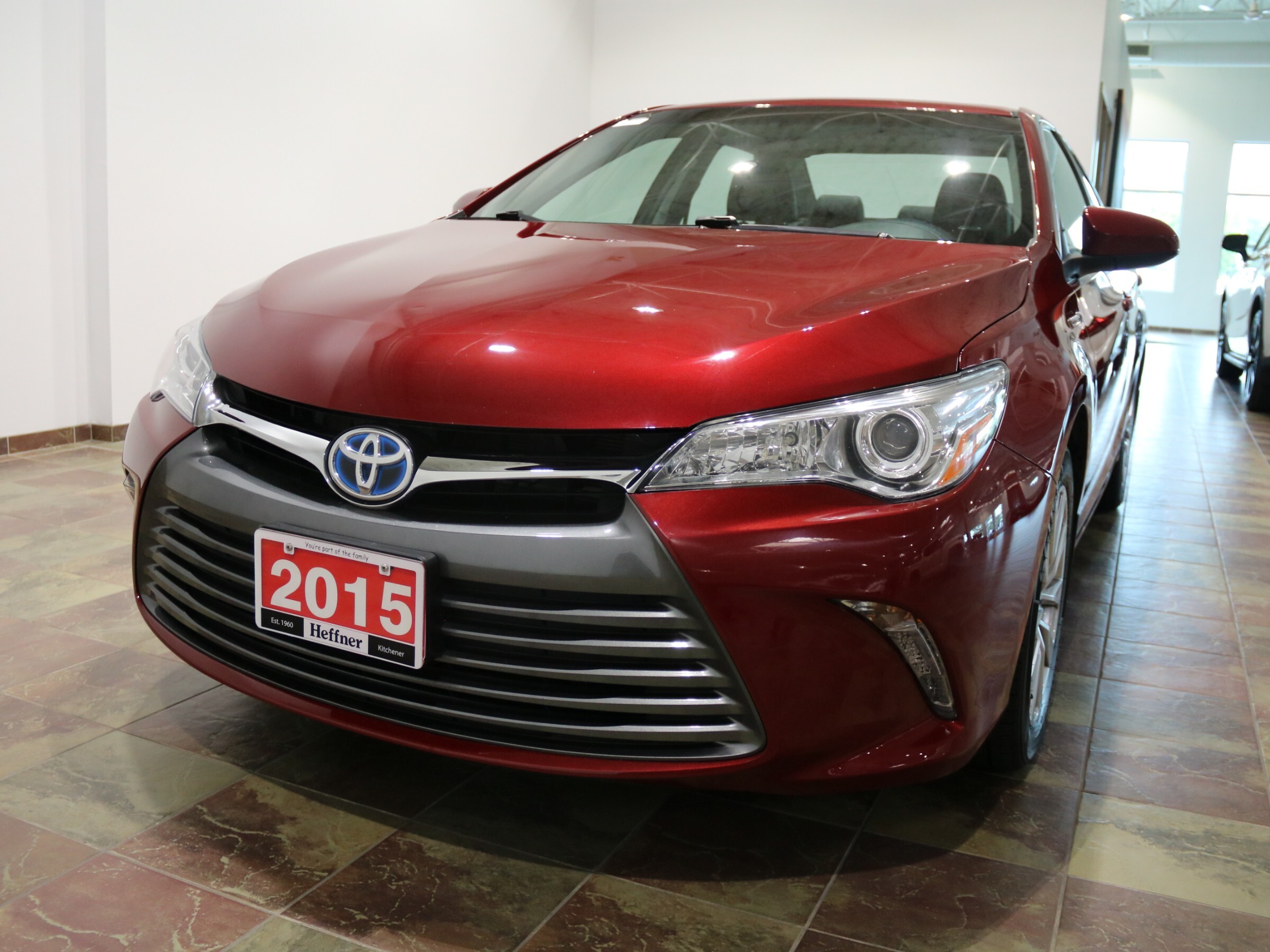 2015 Toyota Camry Hybrid XLE XLE! BACKUP CAM! HTD SEATS!