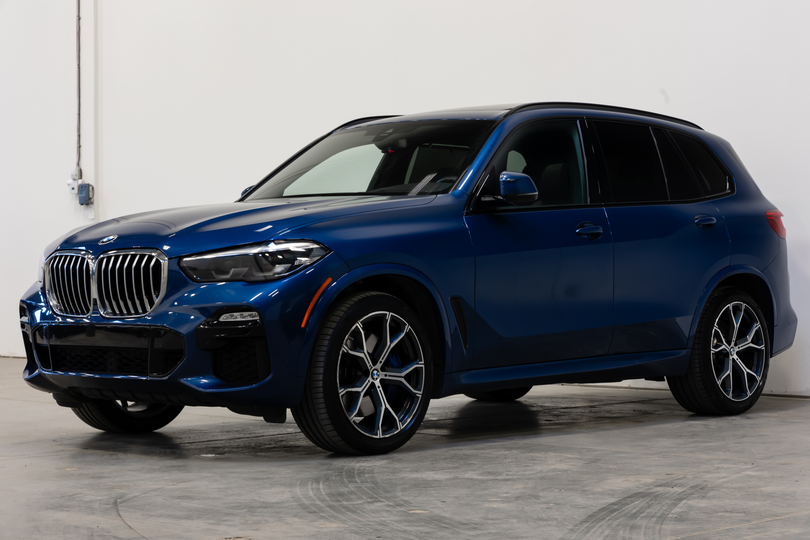 2019 BMW X5 LOCAL NO ACCIDENTS M SPORT 2 SETS OF RIMS & TIRES
