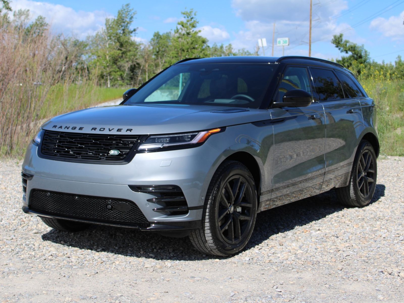 2025 Land Rover Range Rover Velar P250 Dynamic SE - Incoming ETA July