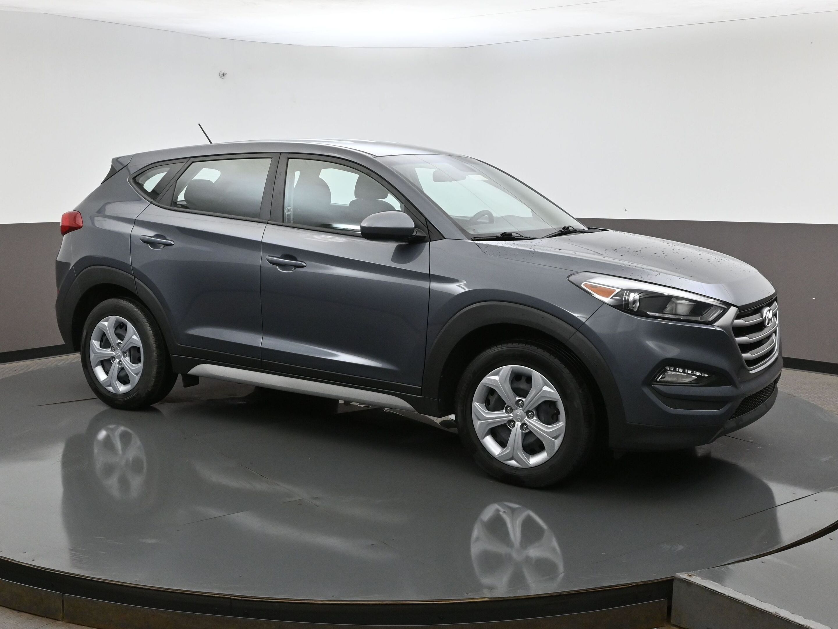 2018 Hyundai Tucson One Owner & Fully Certified GL, AWD, Bluetooth, He