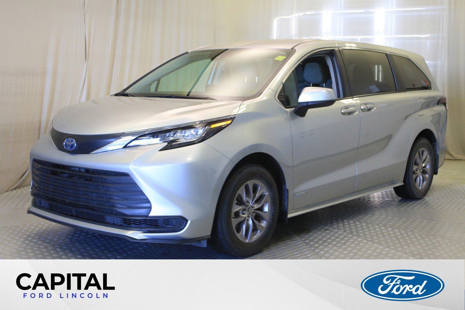 2021 Toyota Sienna 1 **New Arrival**