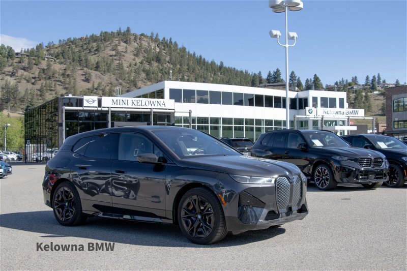 2023 BMW iX M60