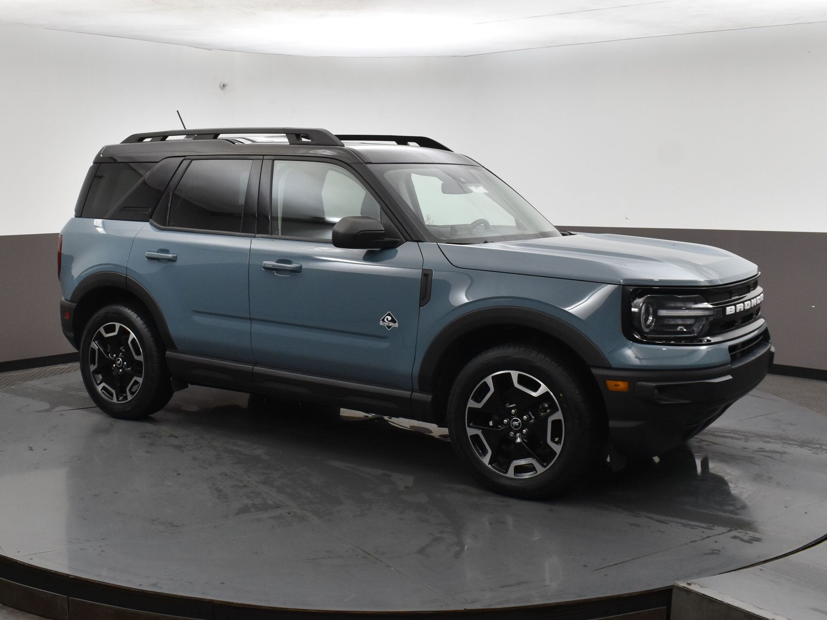 2023 Ford Bronco OUTER BANKS AWD Blue Leather Inserts, Remote Start