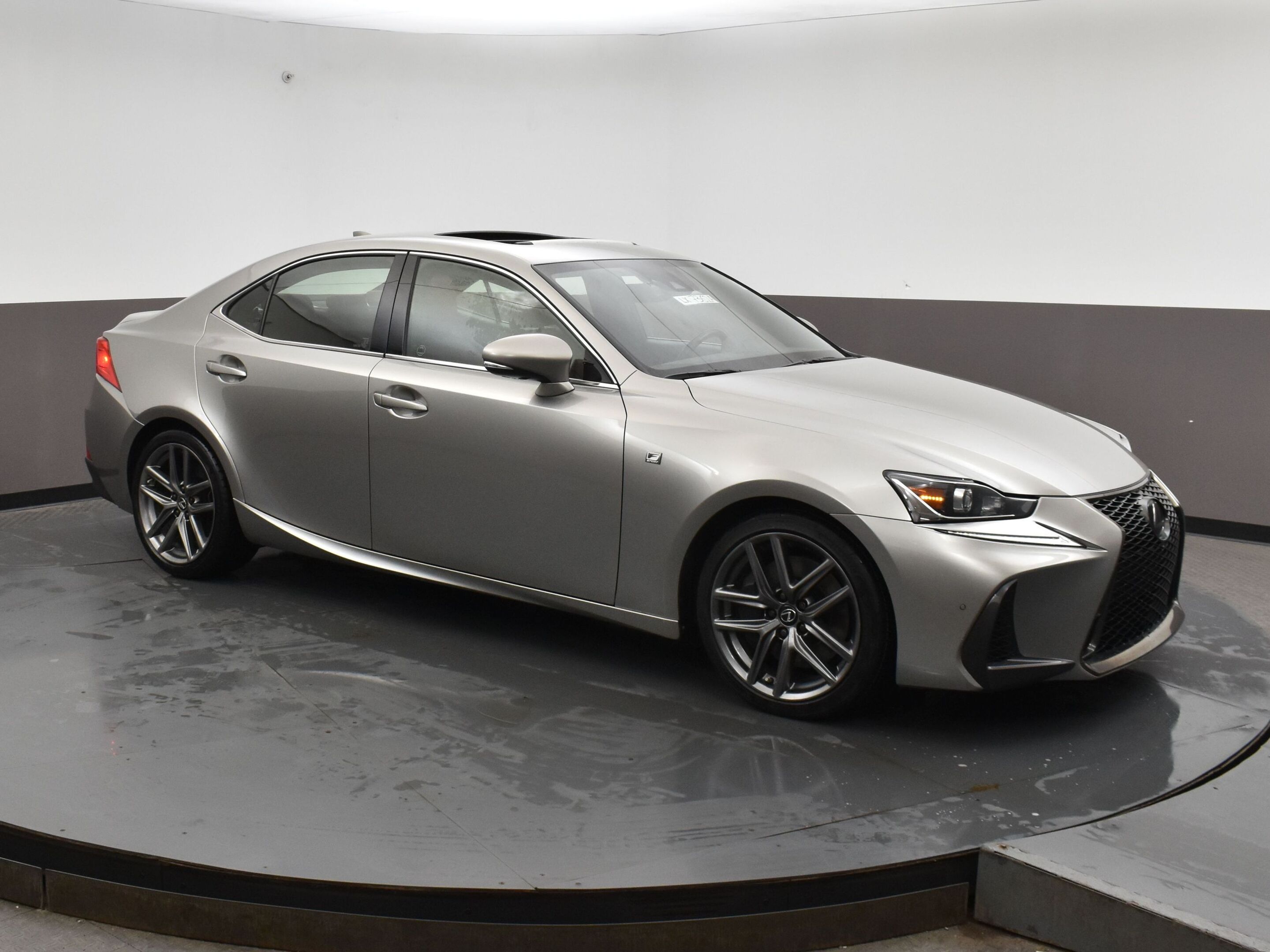2019 Lexus IS 350 F SPORT 2 AWD ONE OWNER W/ LEATHER, NAV, SUNROOF, 
