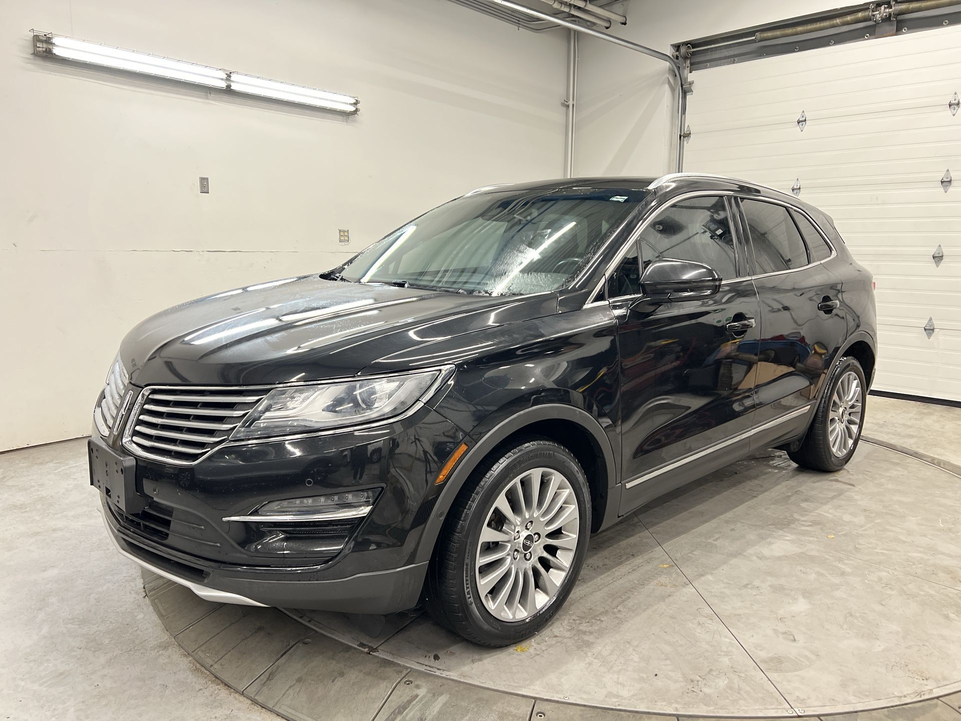 2015 Lincoln MKC RESERVE AWD | PANO ROOF | LEATHER |NAV |BLIND SPOT