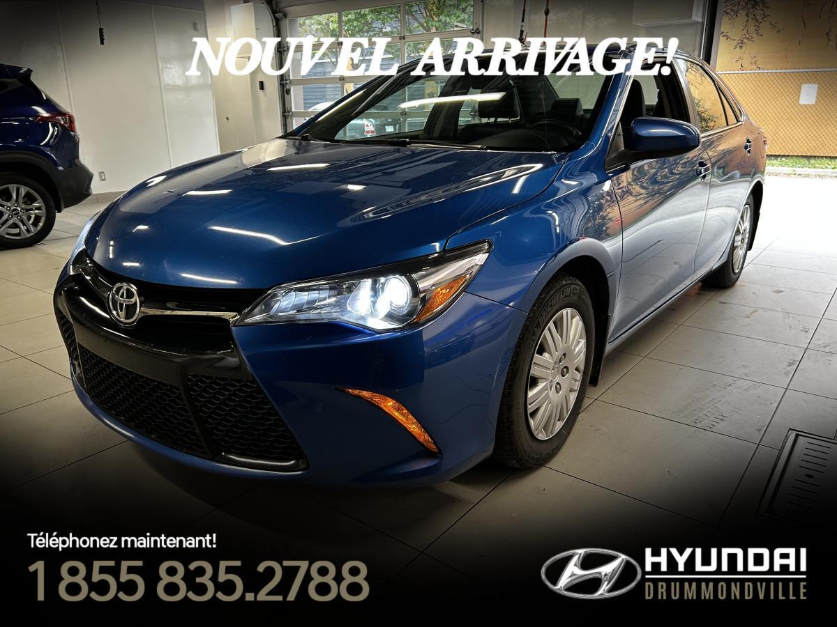 2016 Toyota Camry SE + TOIT + CAMERA + A/C + MAGS + CRUISE + WOW !!
