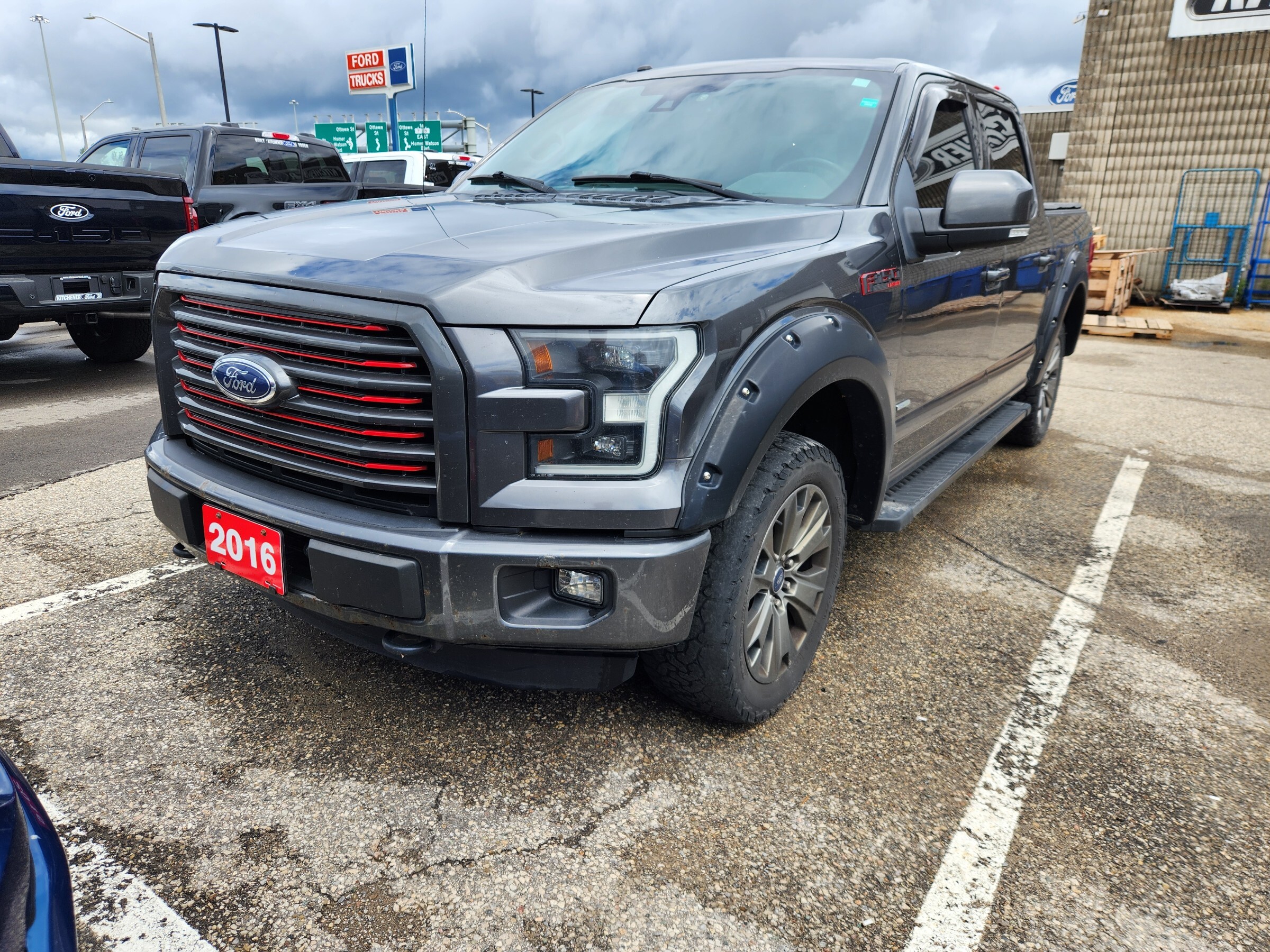 2016 Ford F-150 Lariat 502A | SPECIAL EDITION | TWIN PANEL MOONROO