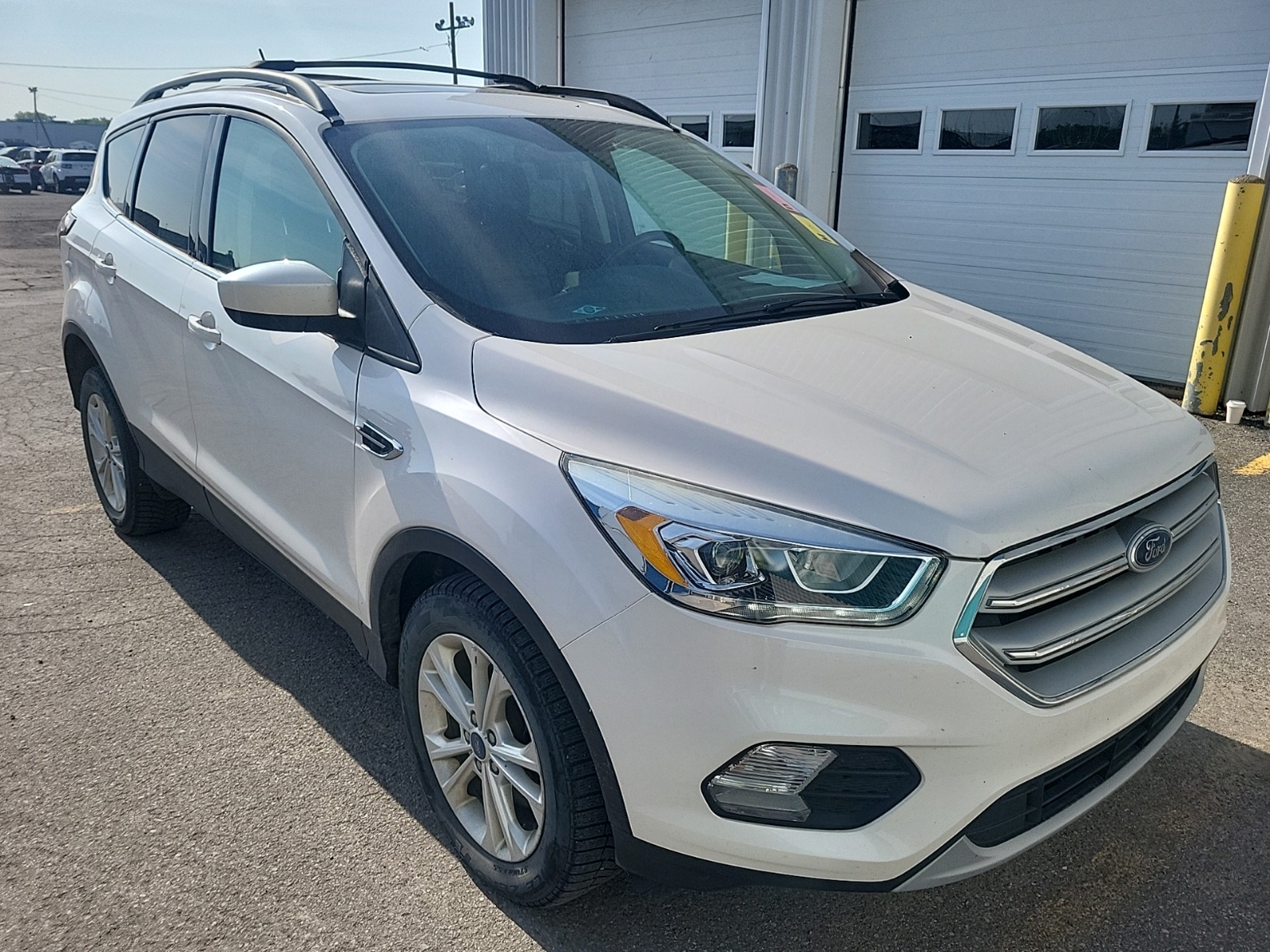 2018 Ford Escape SEL 4WD - LEATHER! NAV! BACK-UP CAM! PANO ROOF!