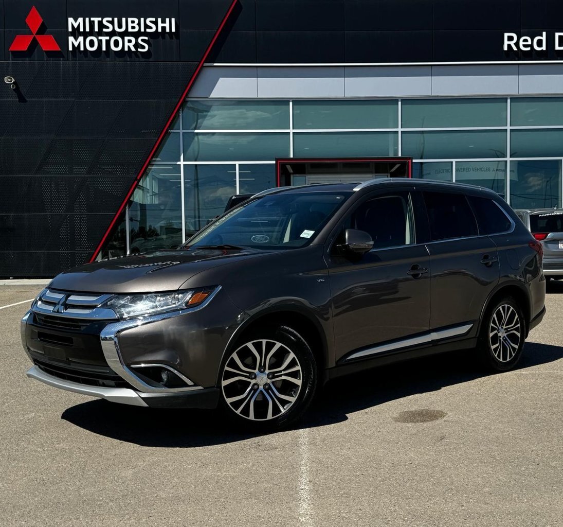 2017 Mitsubishi Outlander GT Leather, Heated Seats, 3rd Row Seating, Heated 