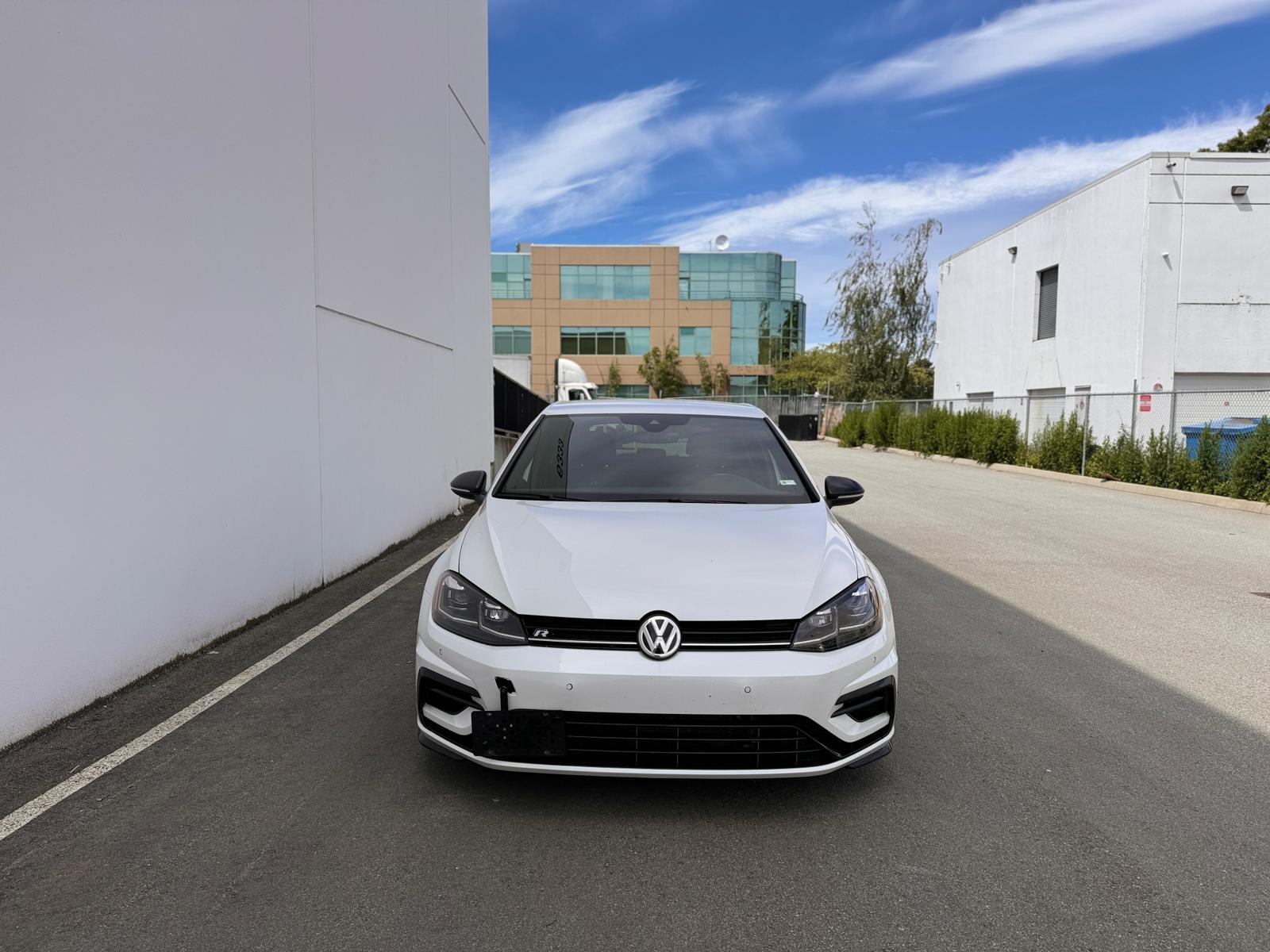 2019 Volkswagen Golf R DCS and Navigation