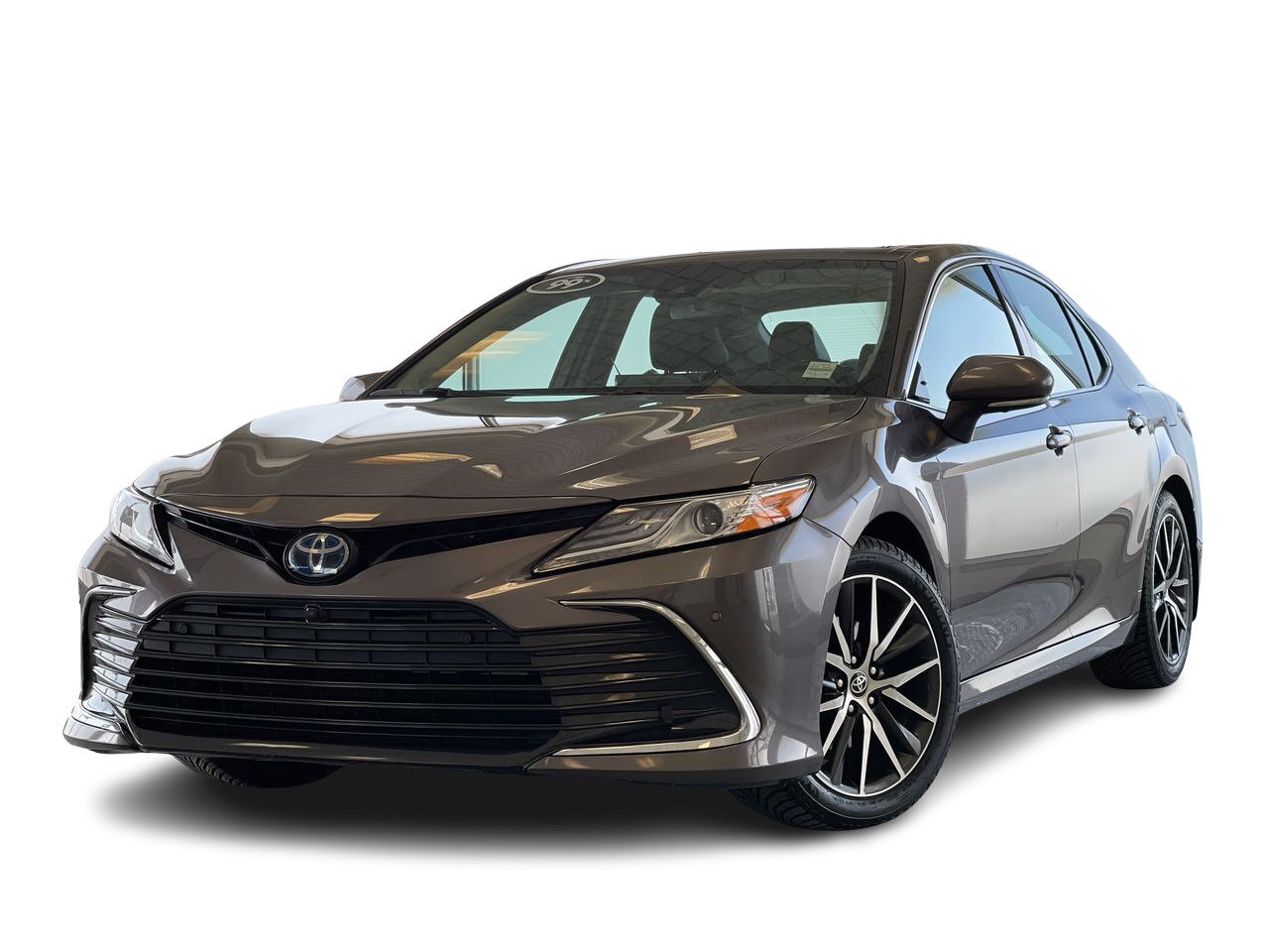 2022 Toyota Camry Hybrid XLE, Navigation, Leather, Heated Seats Low Kilomet