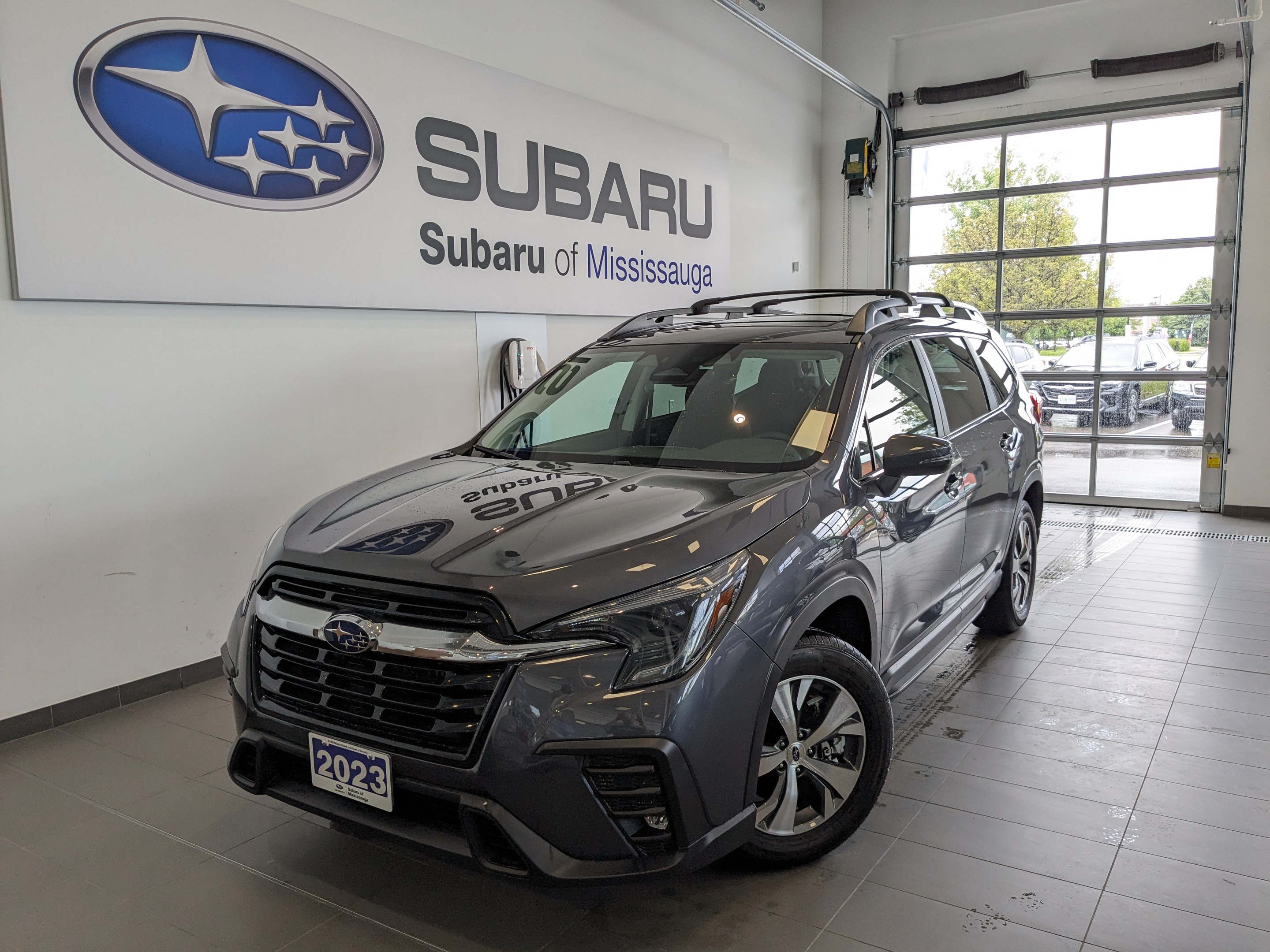 2023 Subaru Ascent ONE OWNER | CLEAN CARFAX | DEALER DEMO | SUNROOF 